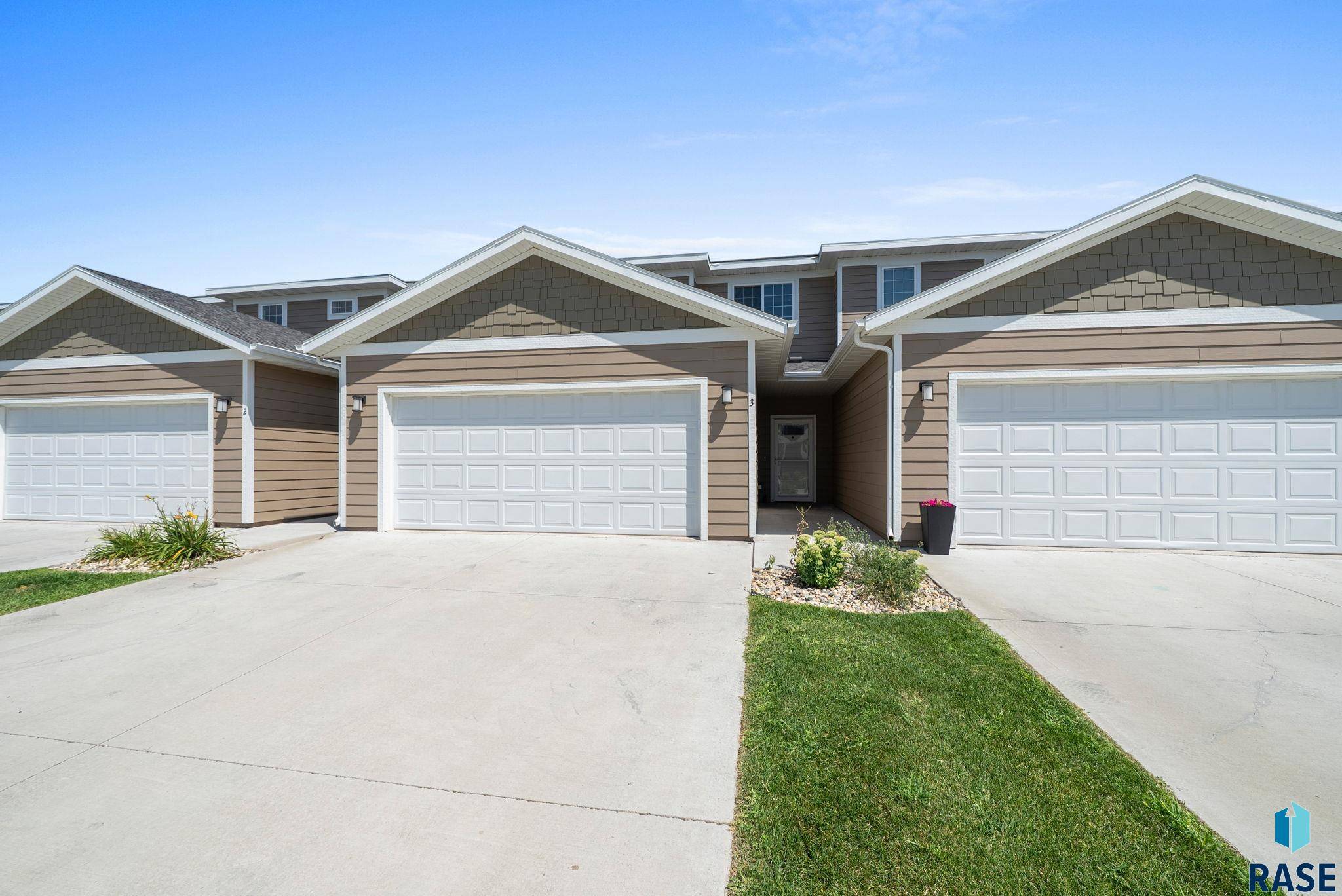 Sioux Falls, SD 57107,1241 N Marion Rd #3