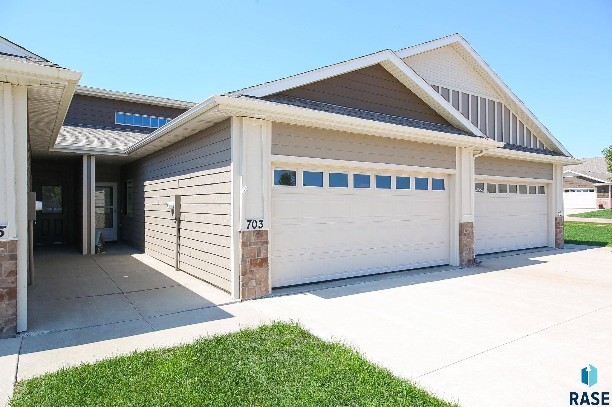 Sioux Falls, SD 57108,703 E El Dorado Ct