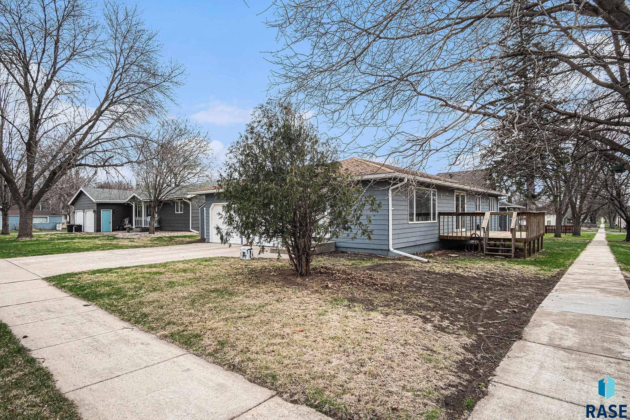 Madison, SD 57042,204 West Ave N