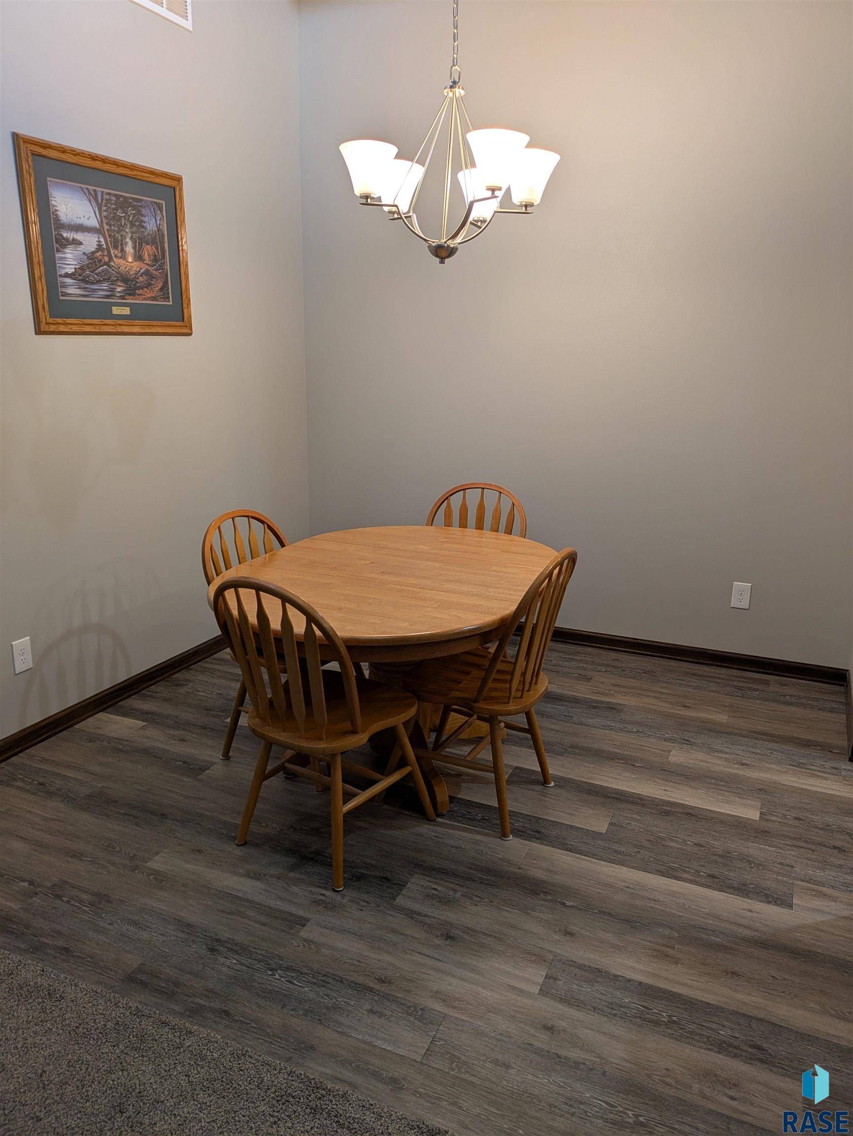 Sioux Falls, SD 57108,5513 S Seville Pl