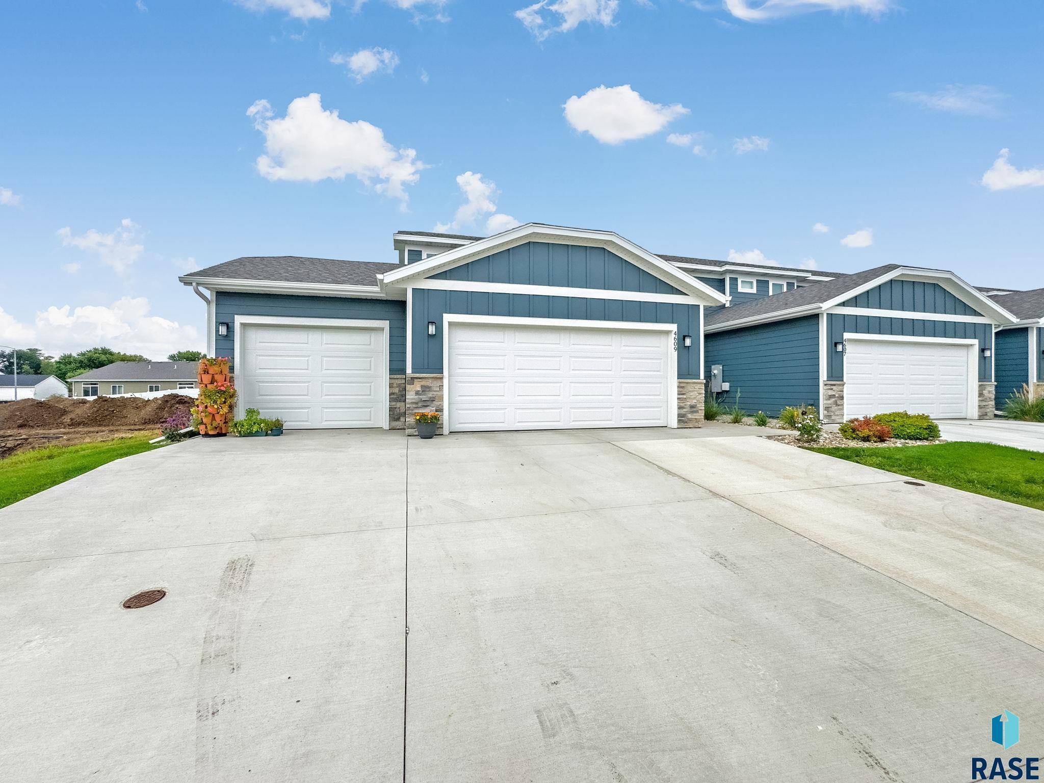 Sioux Falls, SD 57108,4609 E Whisper Ridge Pl