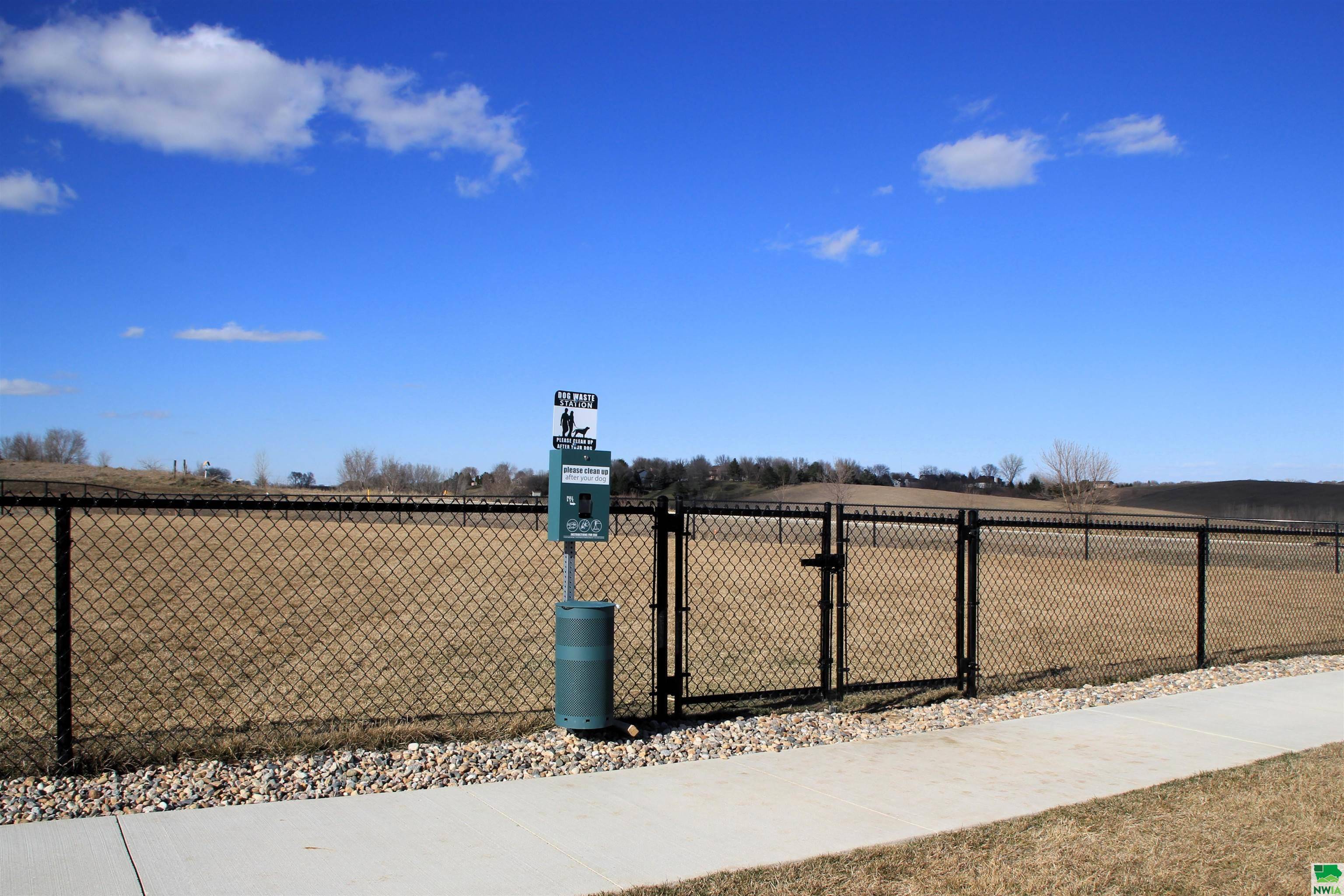 Sioux City, IA 51106,5208-10-12 Singing Hills Blvd