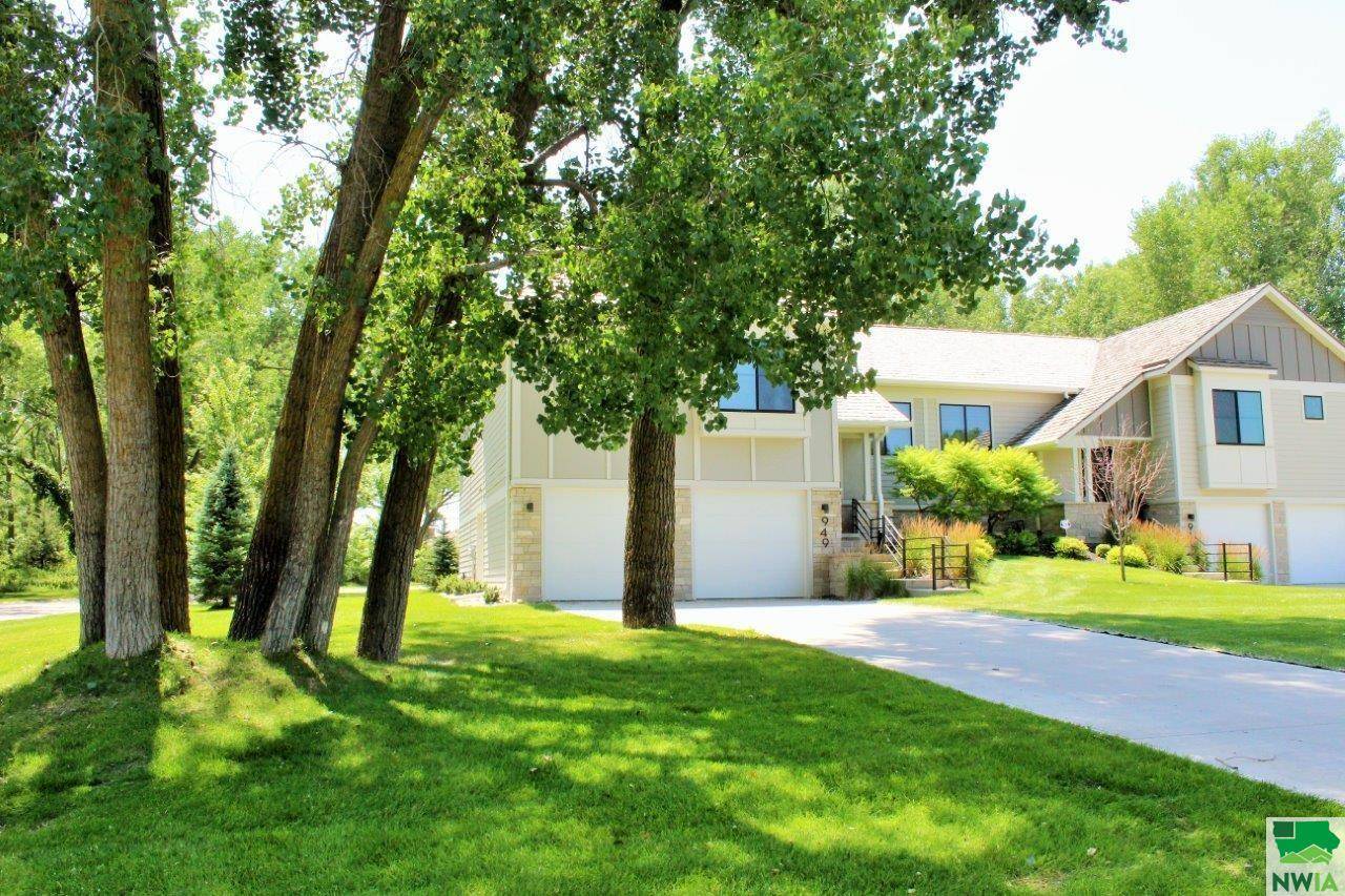 Dakota Dunes, SD 57049,949 CROOKED TREE LN