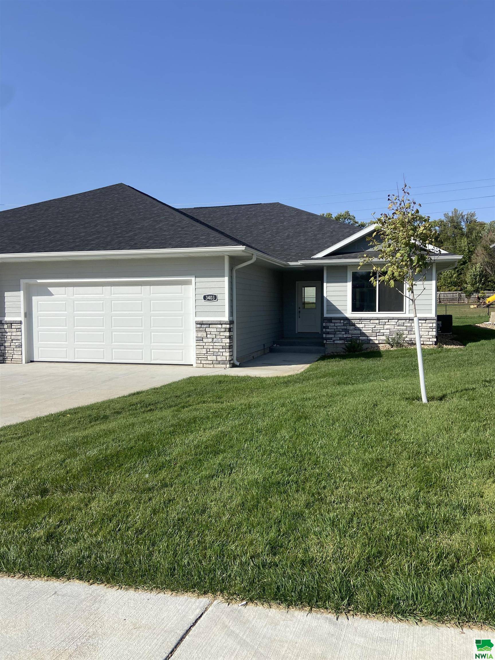 Sioux City, IA 51104,3403 Lafayette Dr