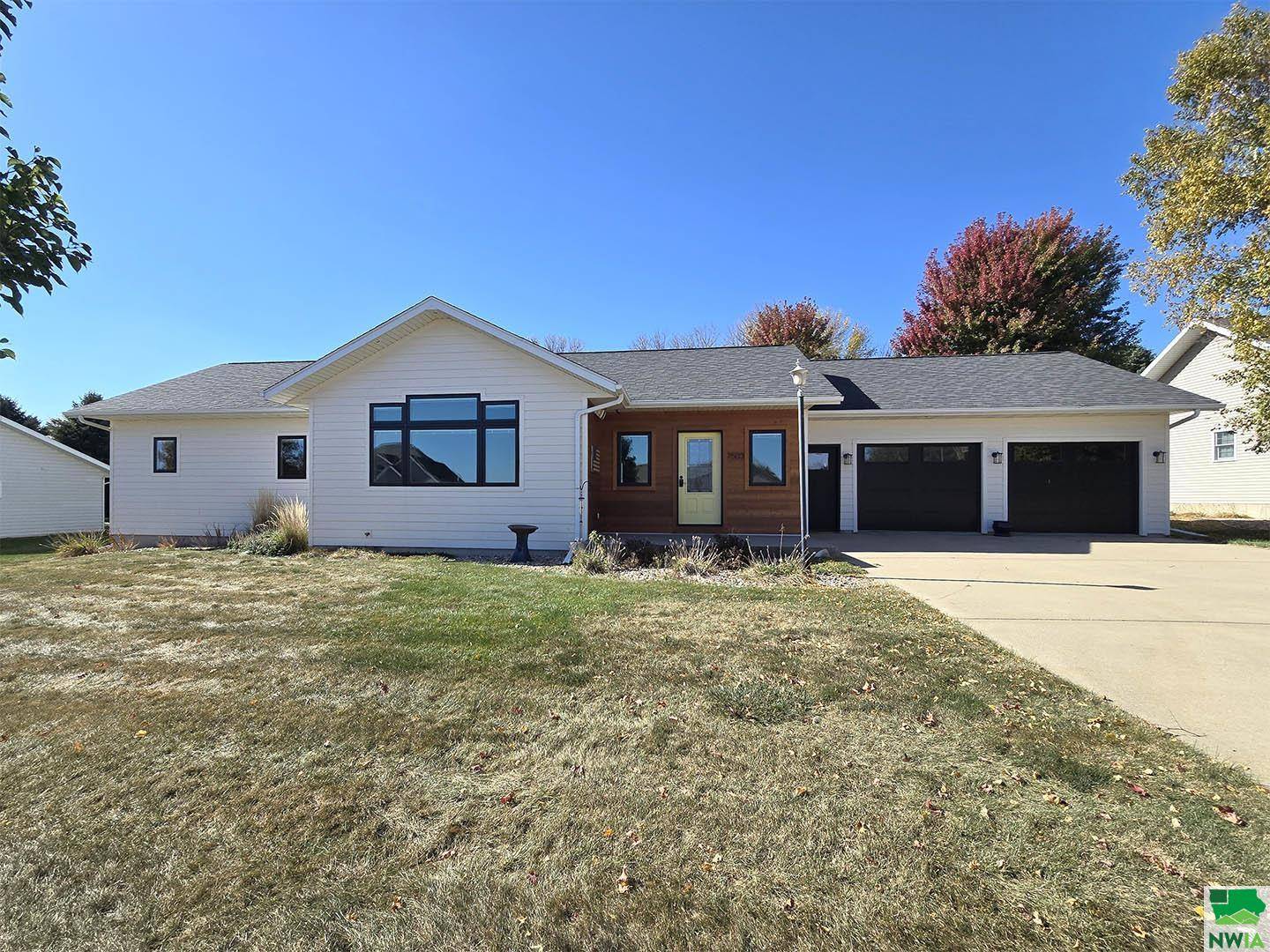 Sioux Center, IA 51250,1503 5th Ave SE