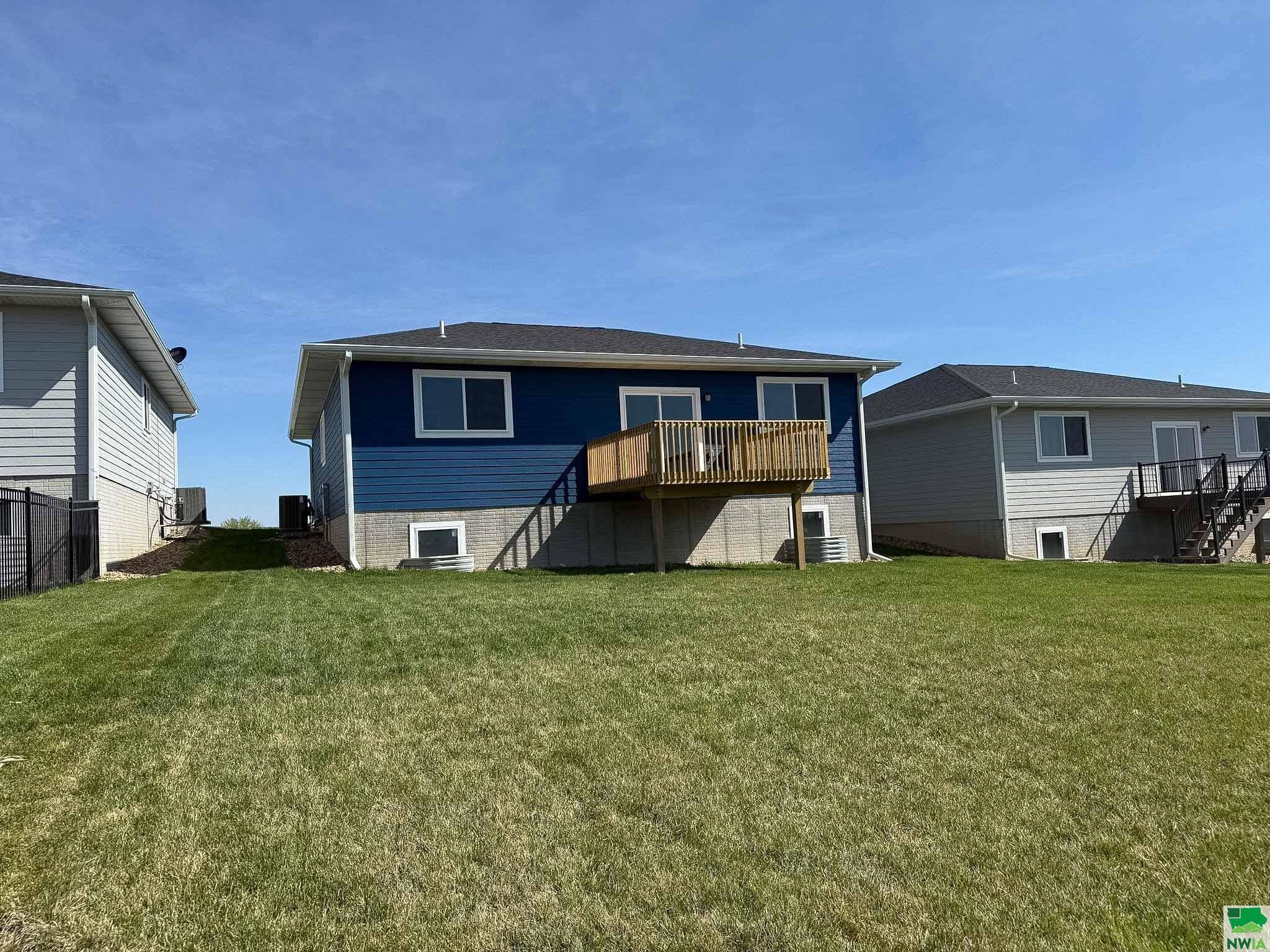 Orange City, IA 51041,1604 14th St SE