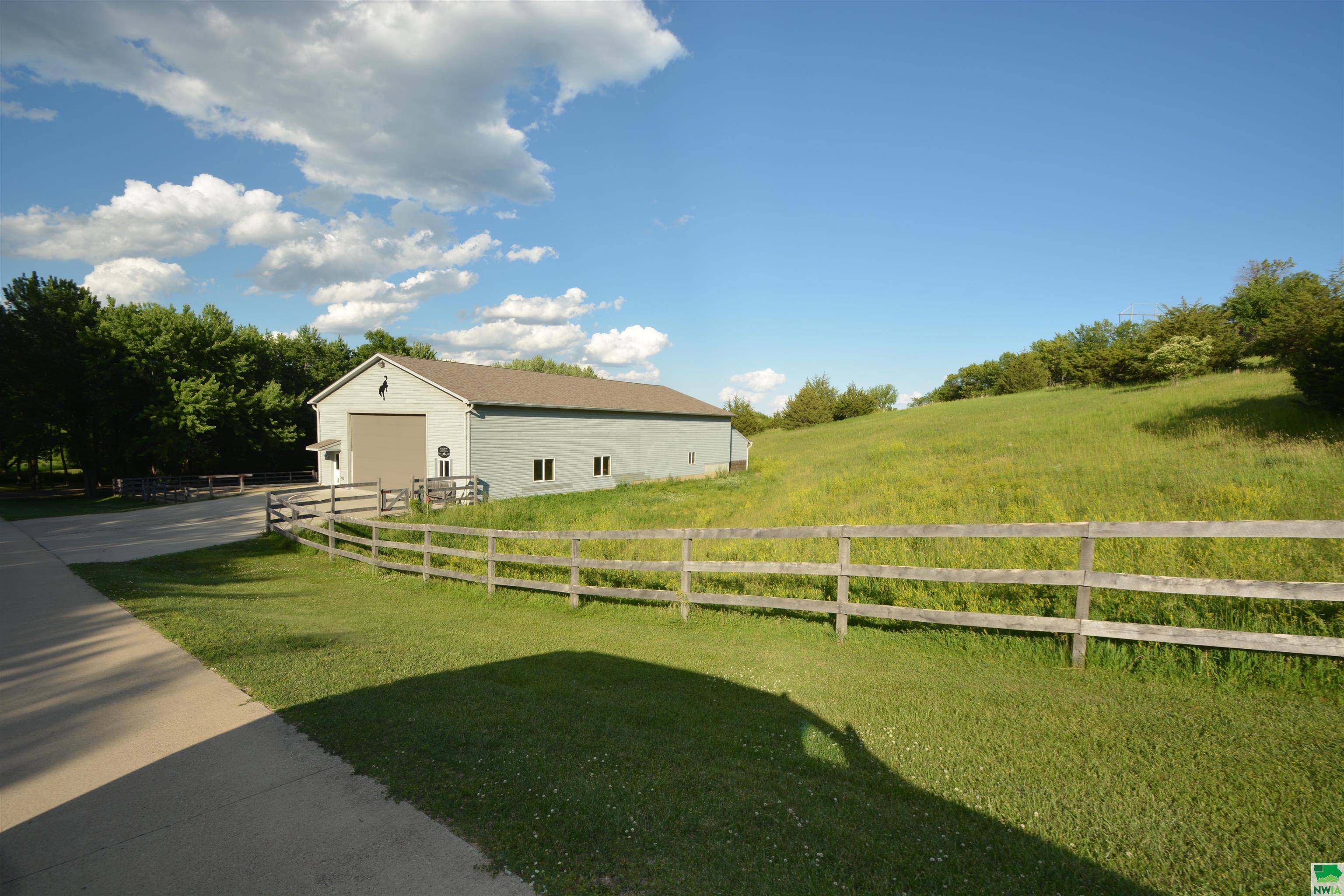 Sioux City, IA 51108,31317 W Horse Lake Dr lot 8