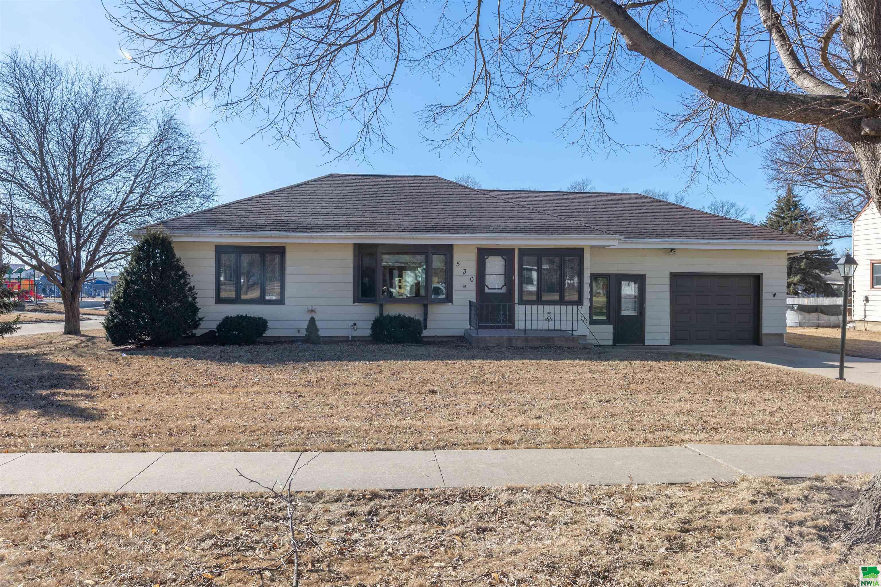 Moville, IA 51039,530 South St