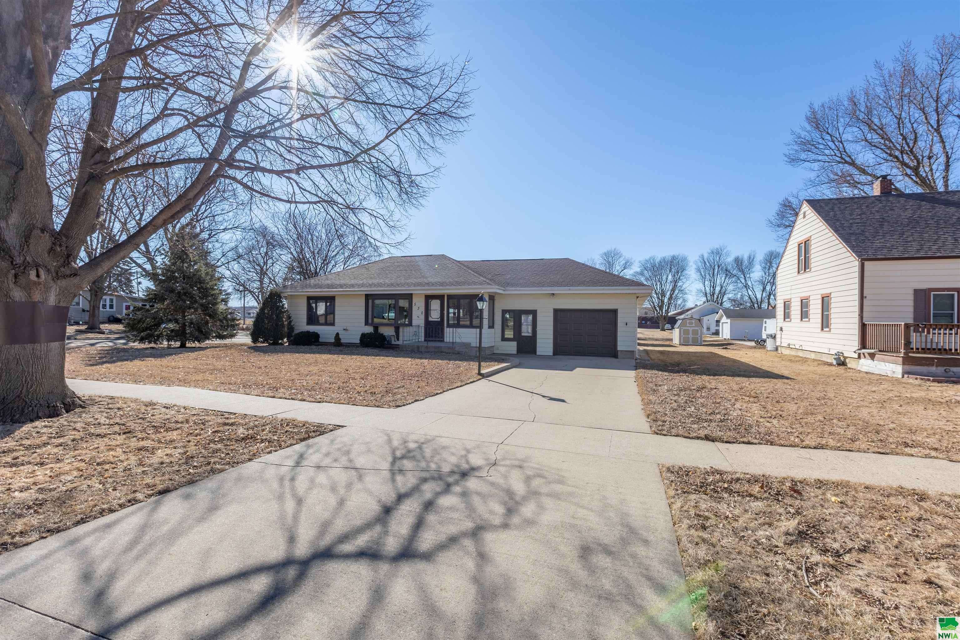 Moville, IA 51039,530 South St