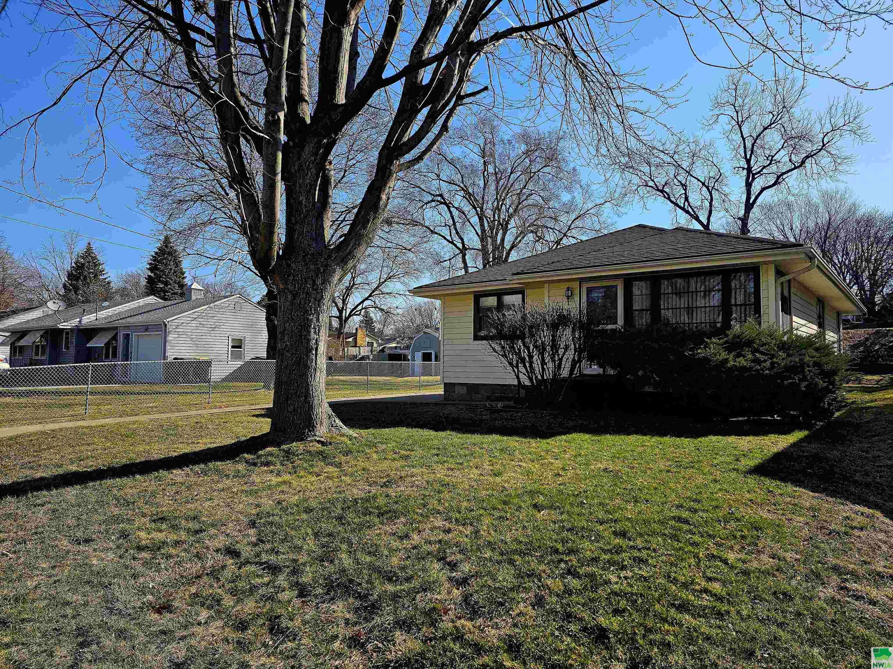 Sioux City, IA 51106,2316 S Nicollet Street