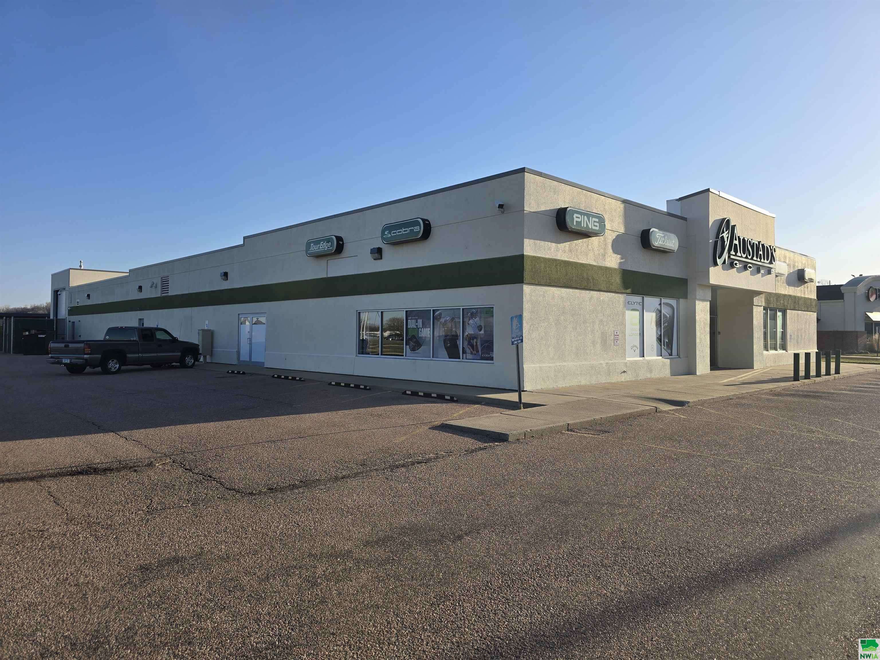 Sioux City, IA 51106,3301 Singing Hills Boulevard