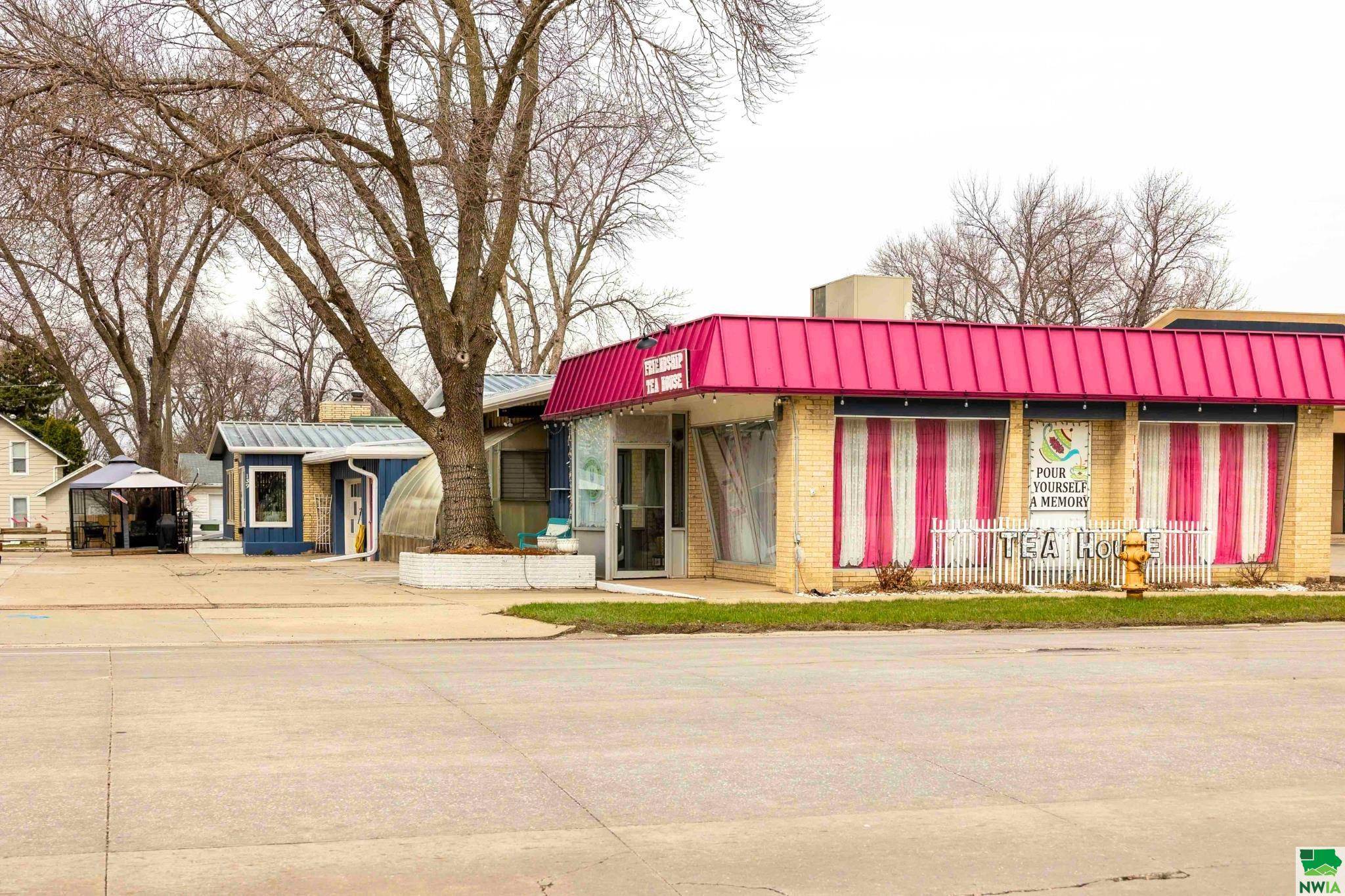 Lemars, IA 51031,135 & 139 5th Ave SW