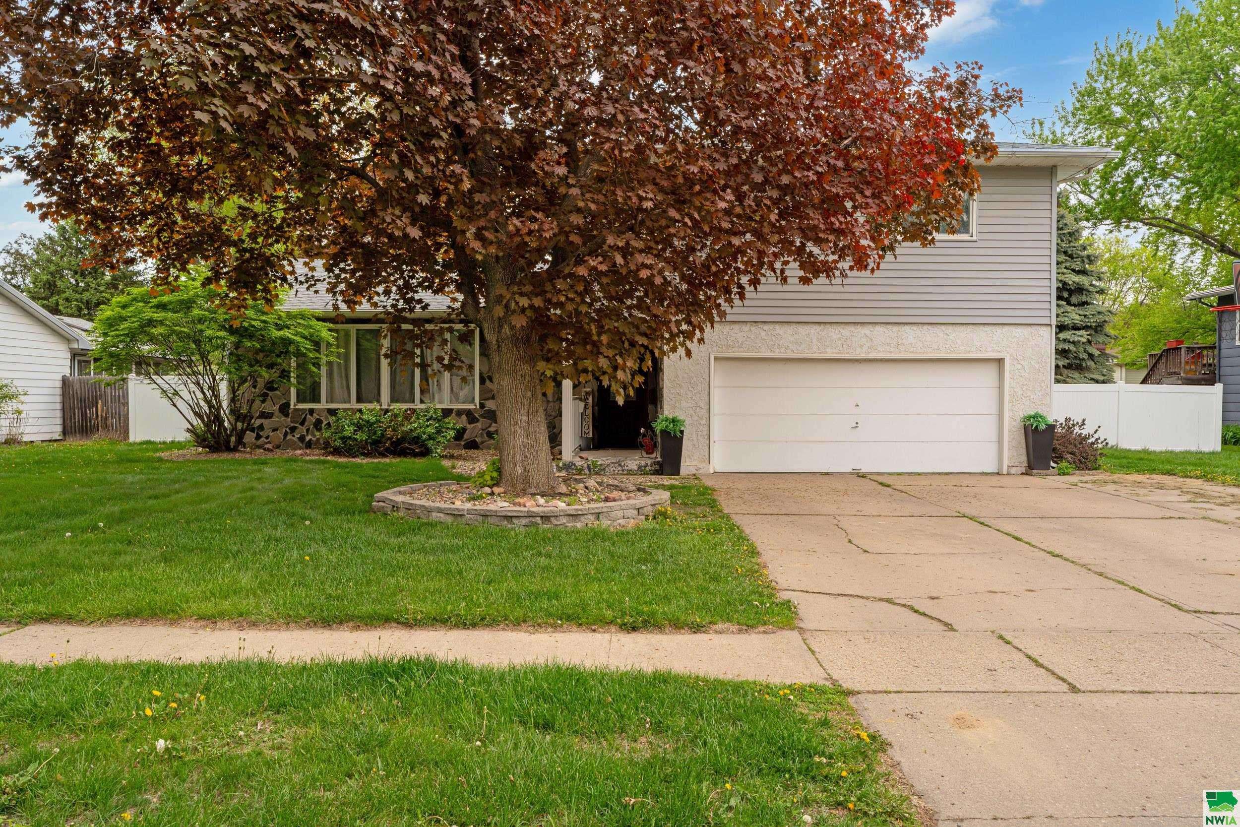 Vermillion, SD 57069,1200 Crestview Dr