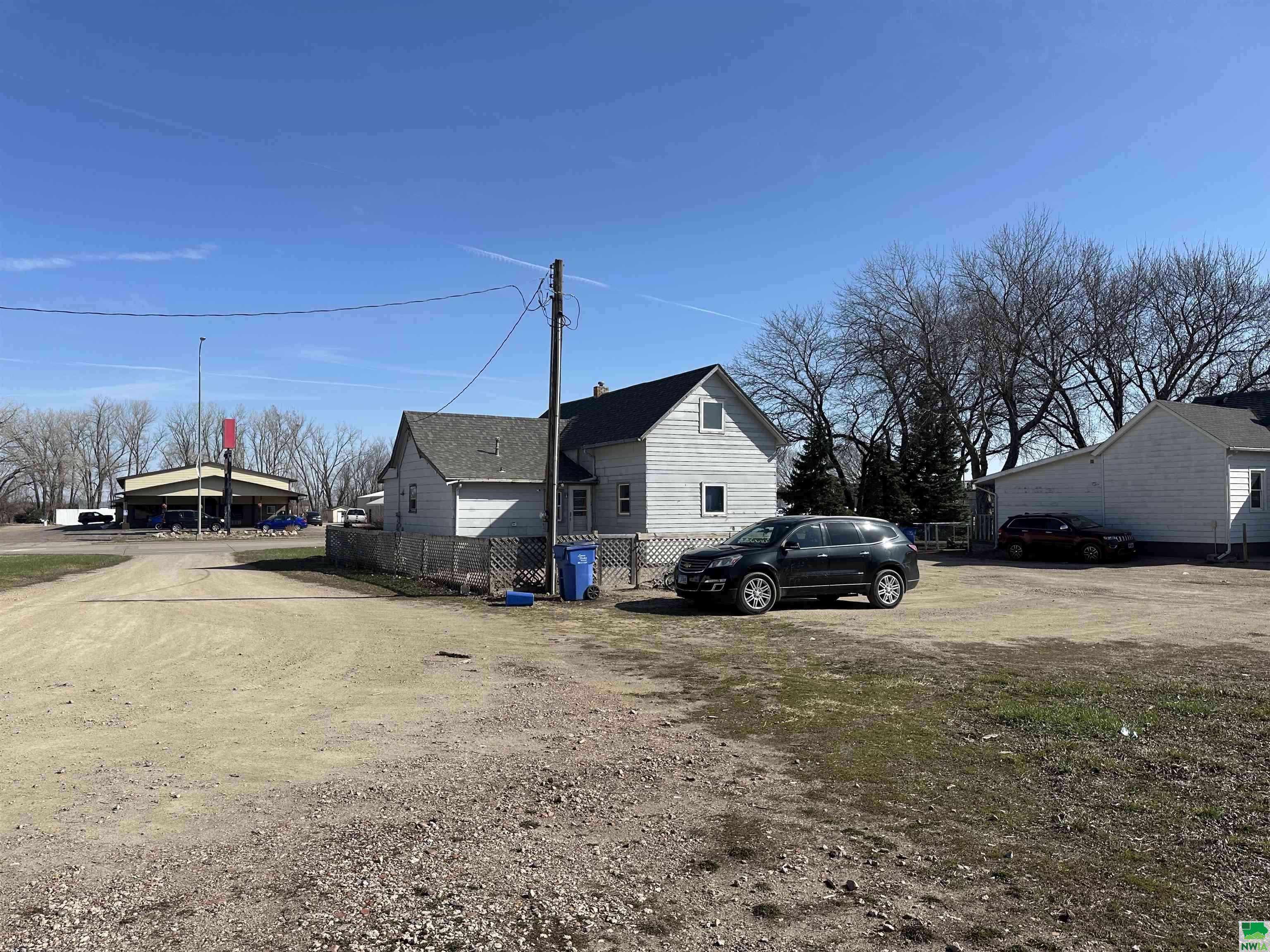 Vermillion, SD 57069-2116,1209 E Cherry