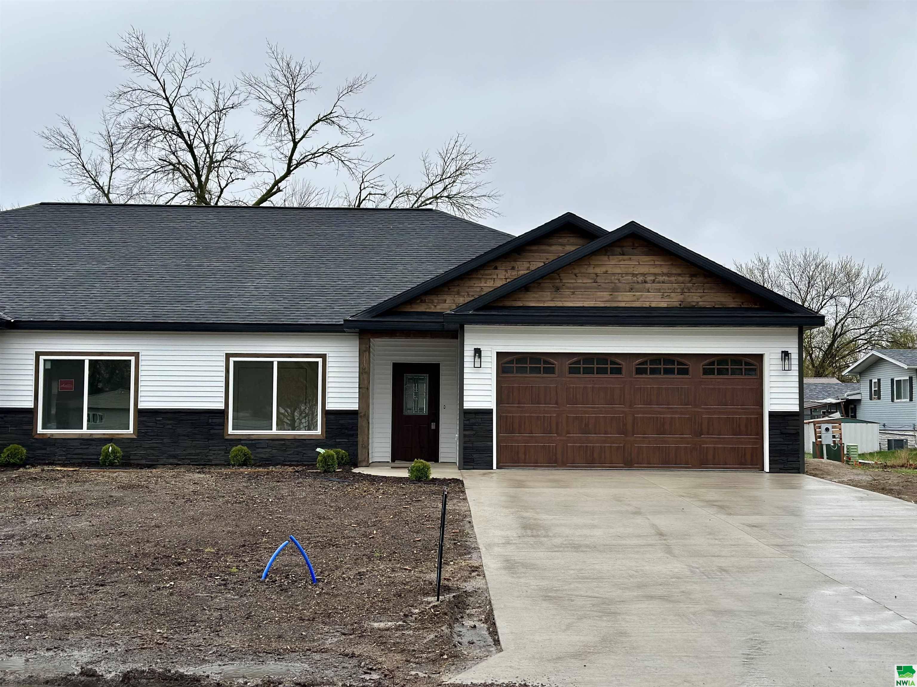 Lakeside, IA 50588,108 Park St