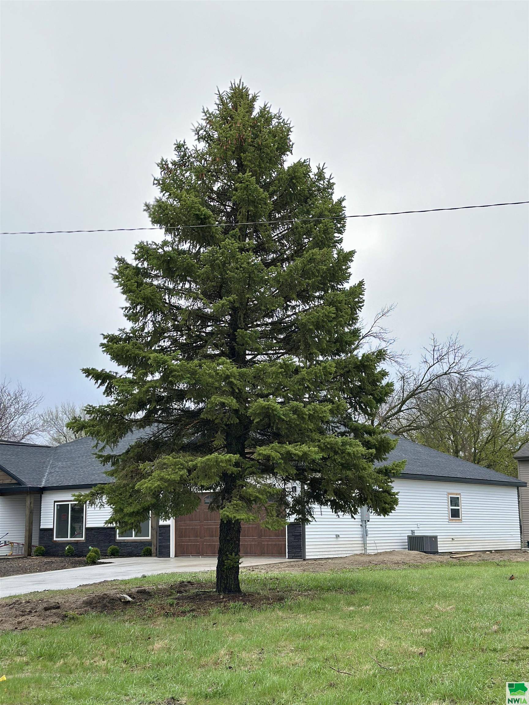 Lakeside, IA 50588,108 Park St