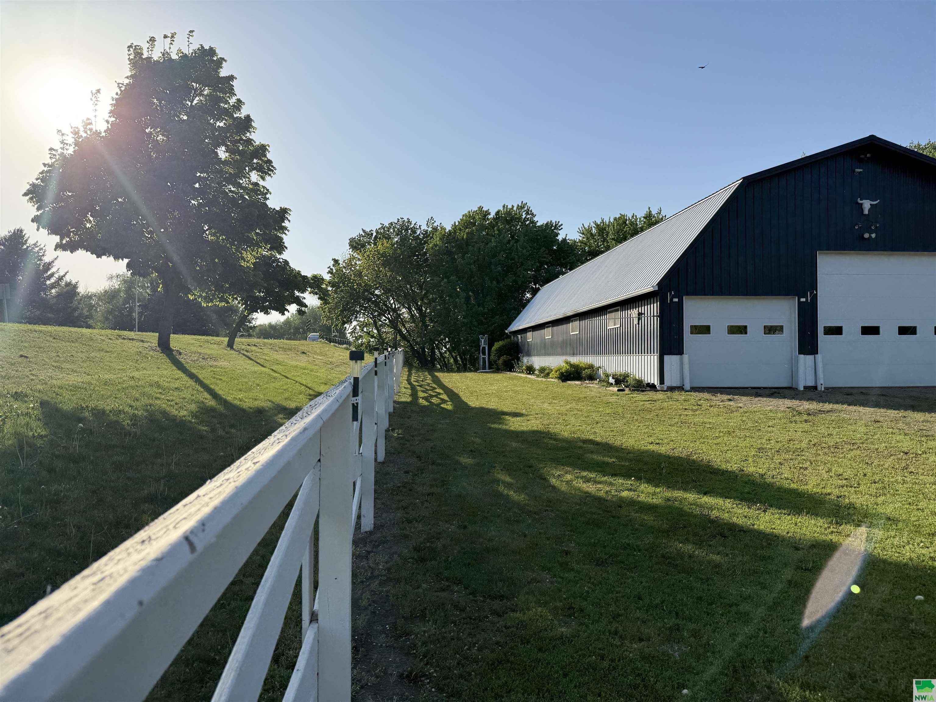Hawarden, IA 51023,10 W 10th St       ( 1104 10th )