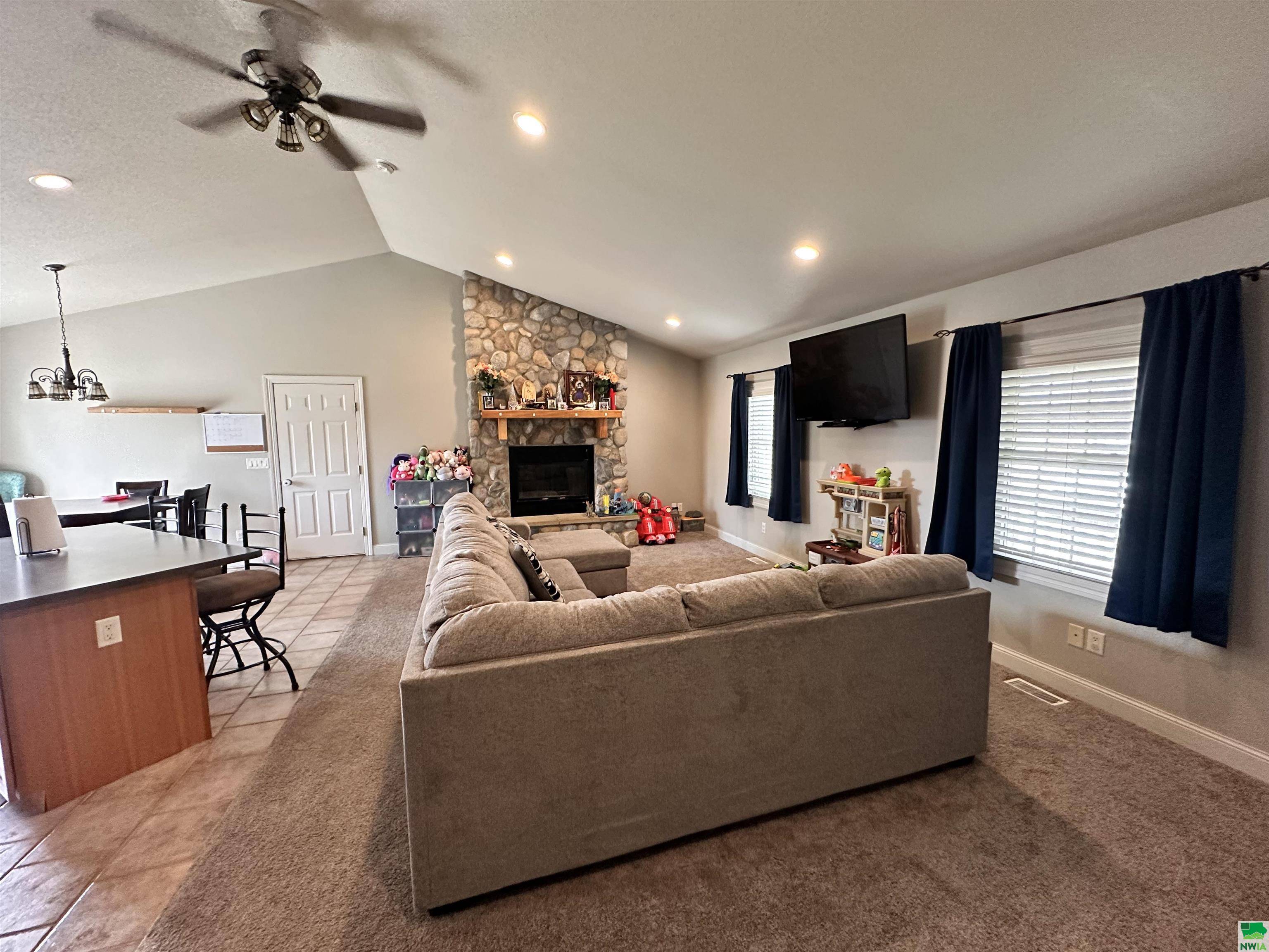 Sioux Center, IA 51250,545 7th Street NW
