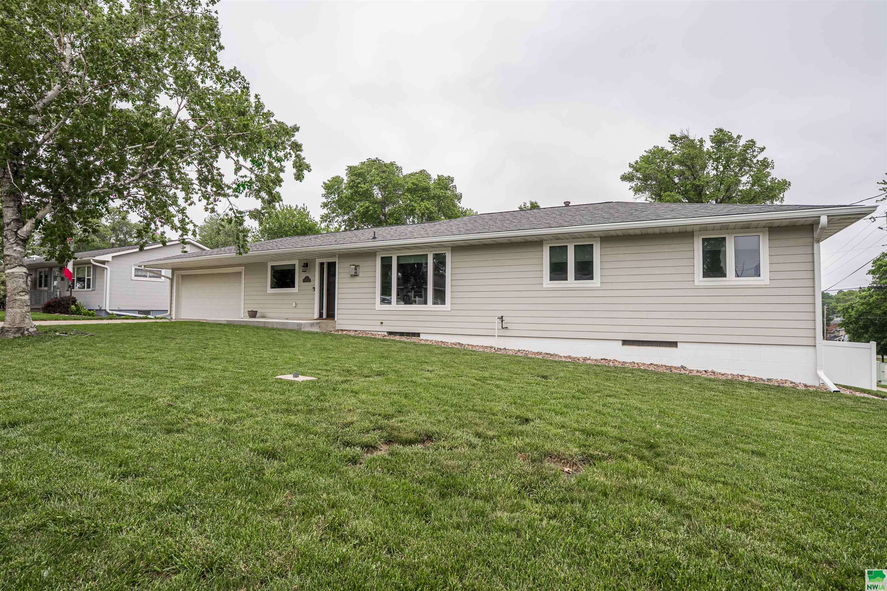 Lemars, IA 51031,5 Edward Drive