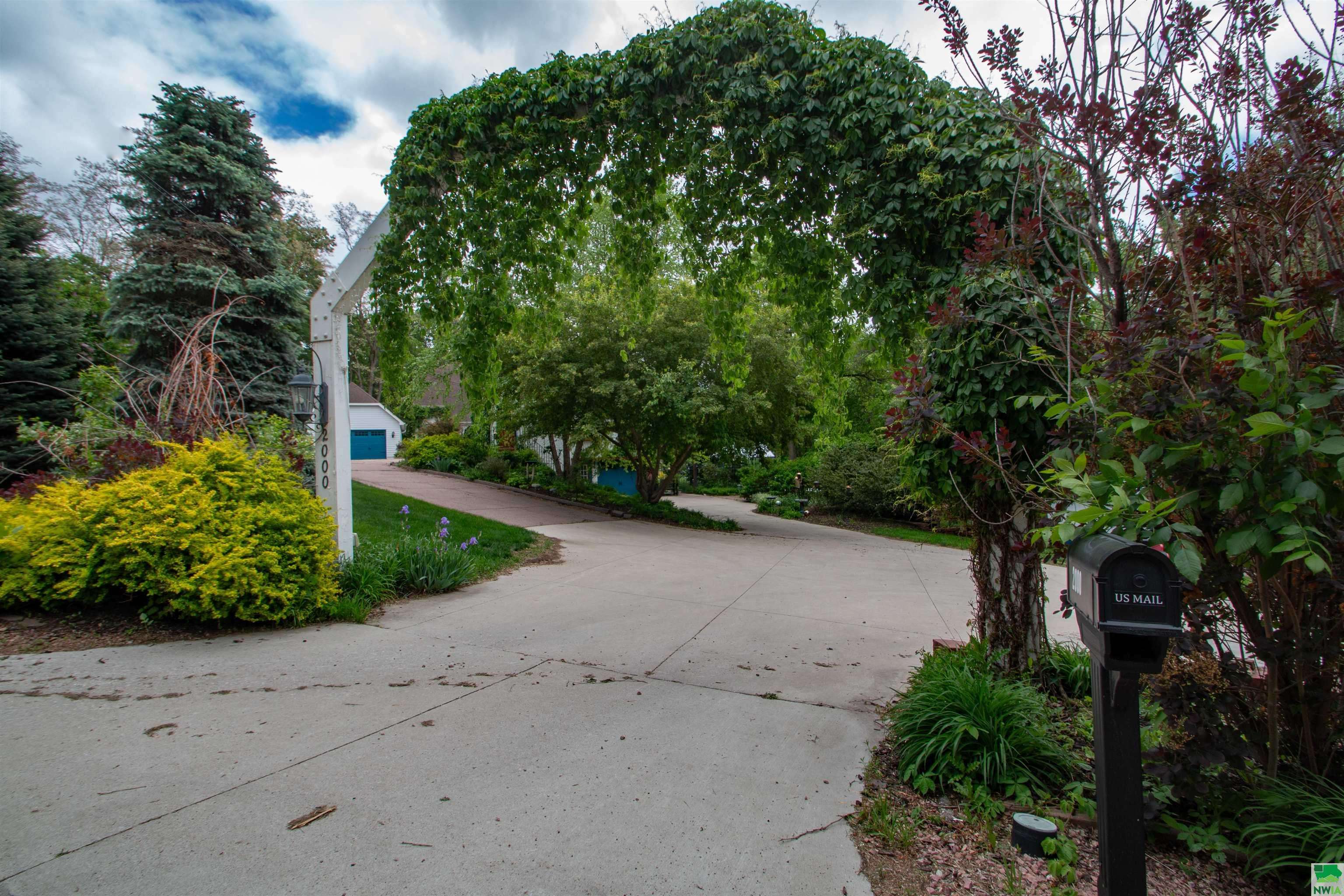 Sioux City, IA 51103,2000 Plum Creek Road