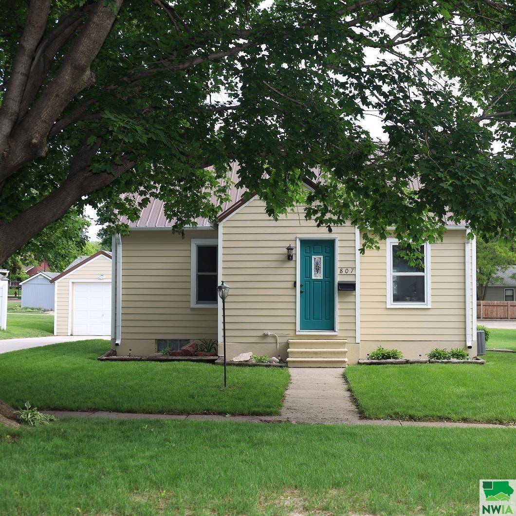 Rock Rapids, IA 51246,807 S 3rd Avenue