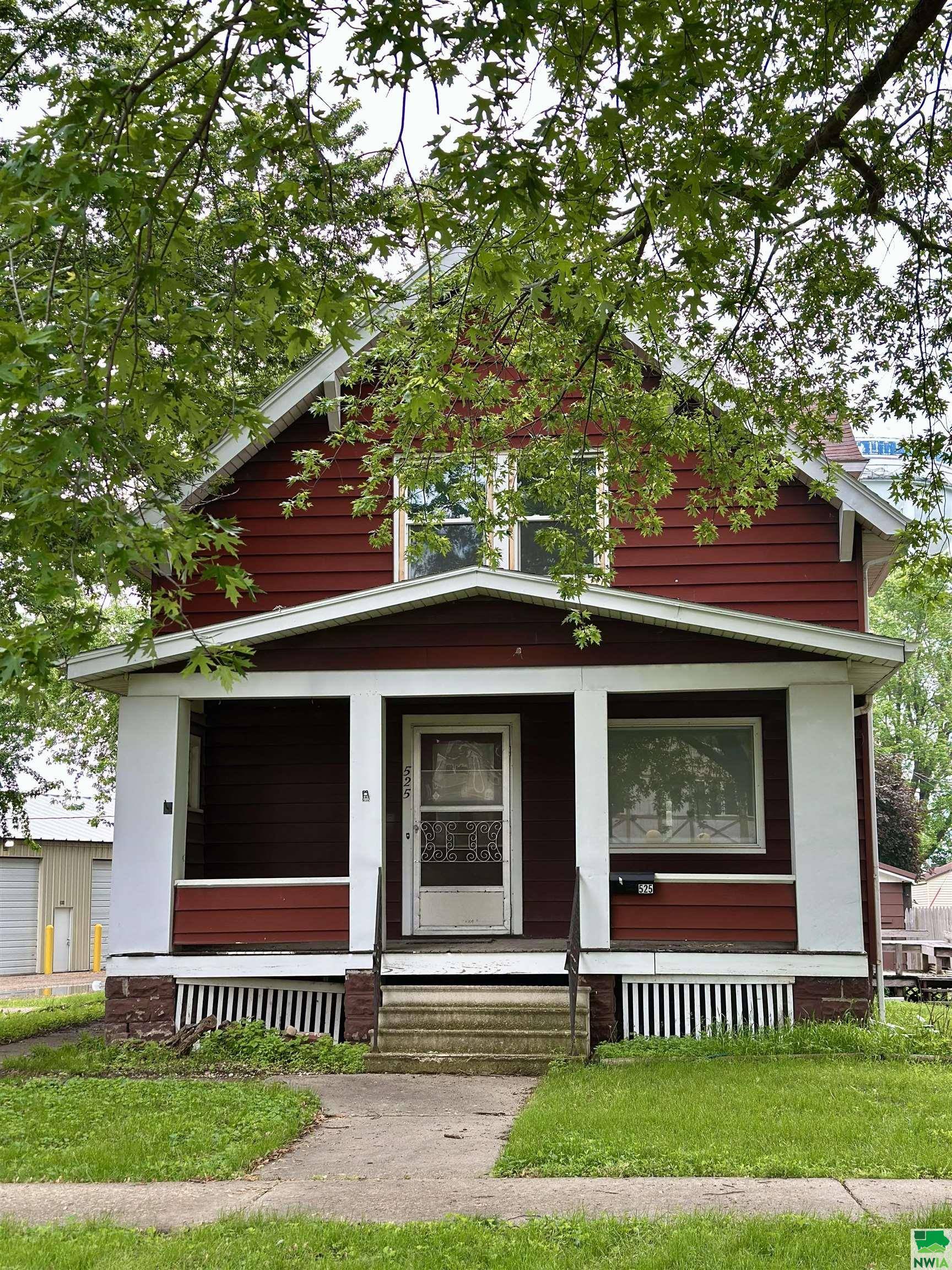 Storm Lake, IA 50588,525 OTSEGO ST