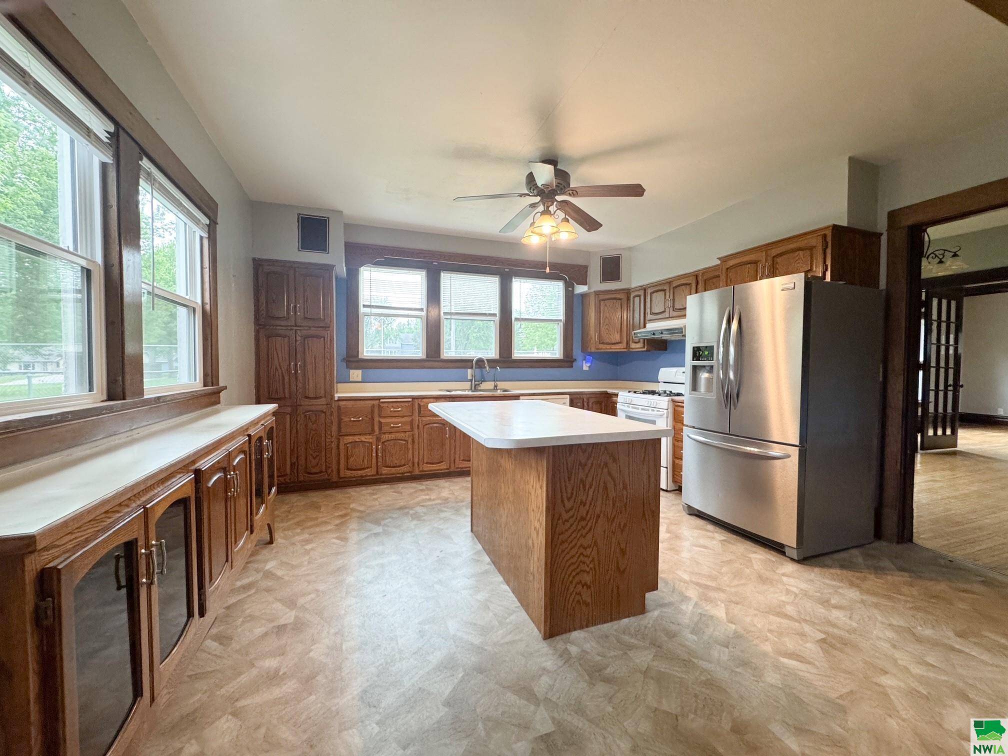 Rock Rapids, IA 51246,406 S adams
