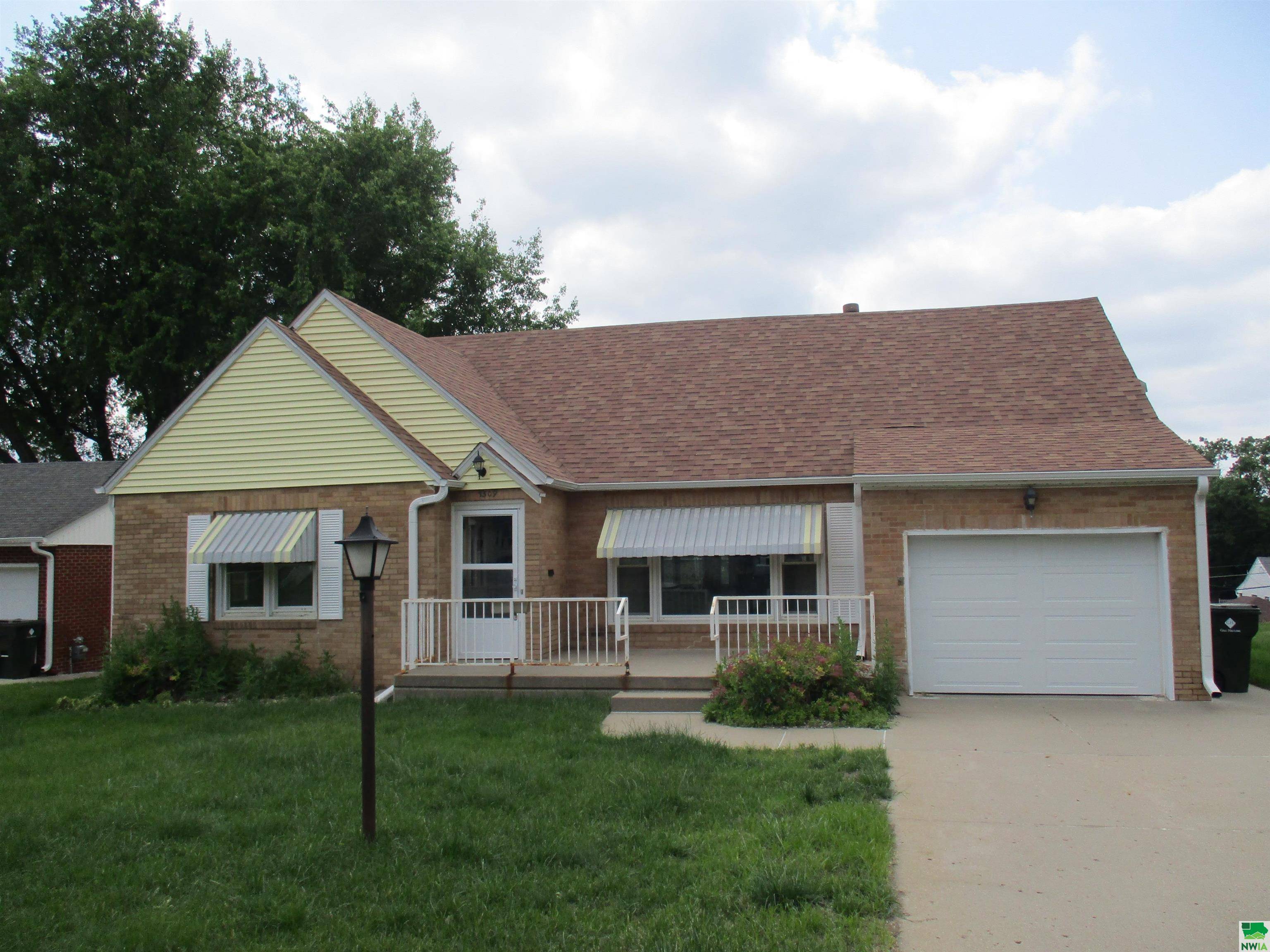 Sioux City, IA 51104,3509 Jennings St