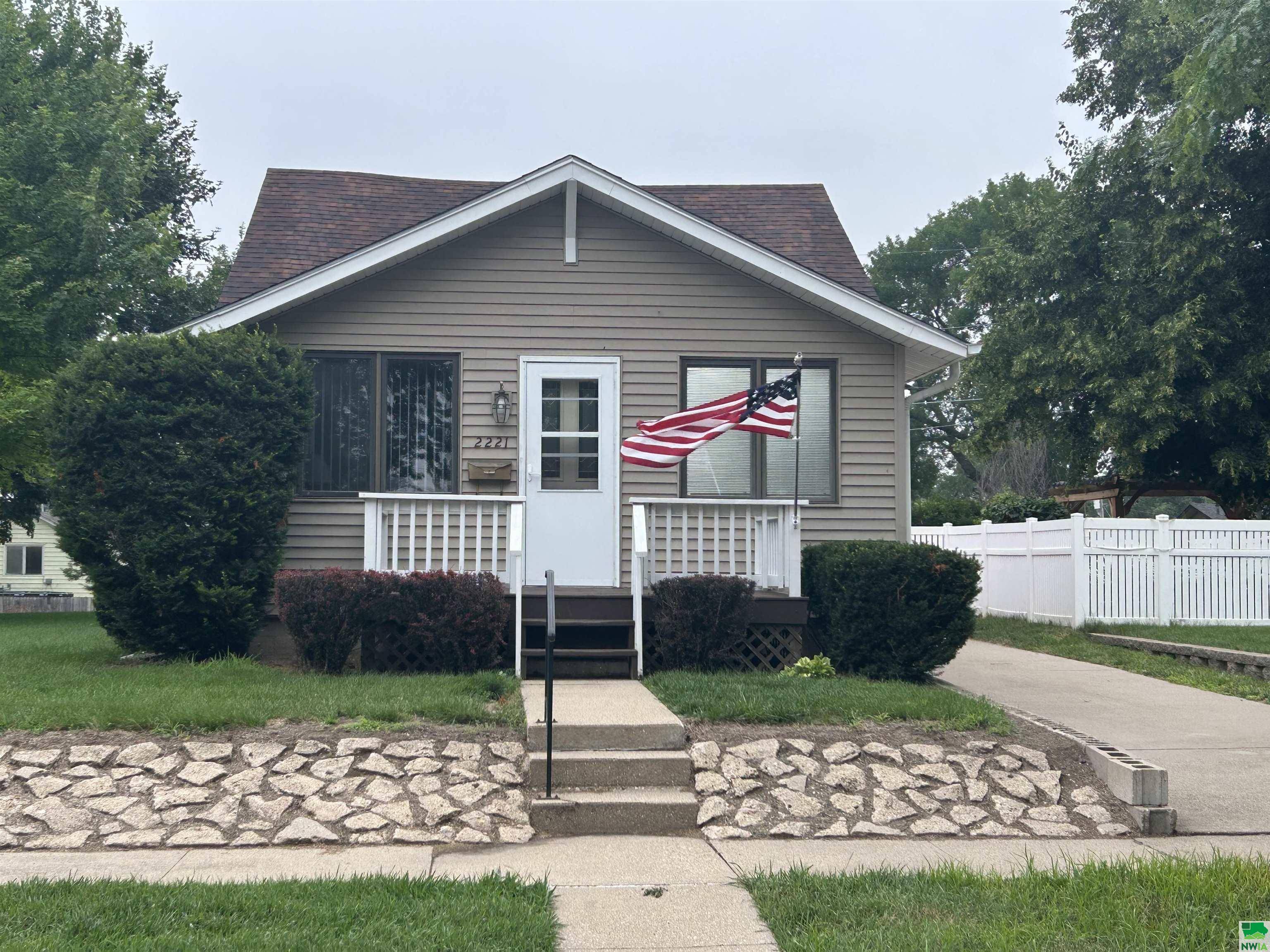 Sioux City, IA 51109,2221 Fairbanks St.