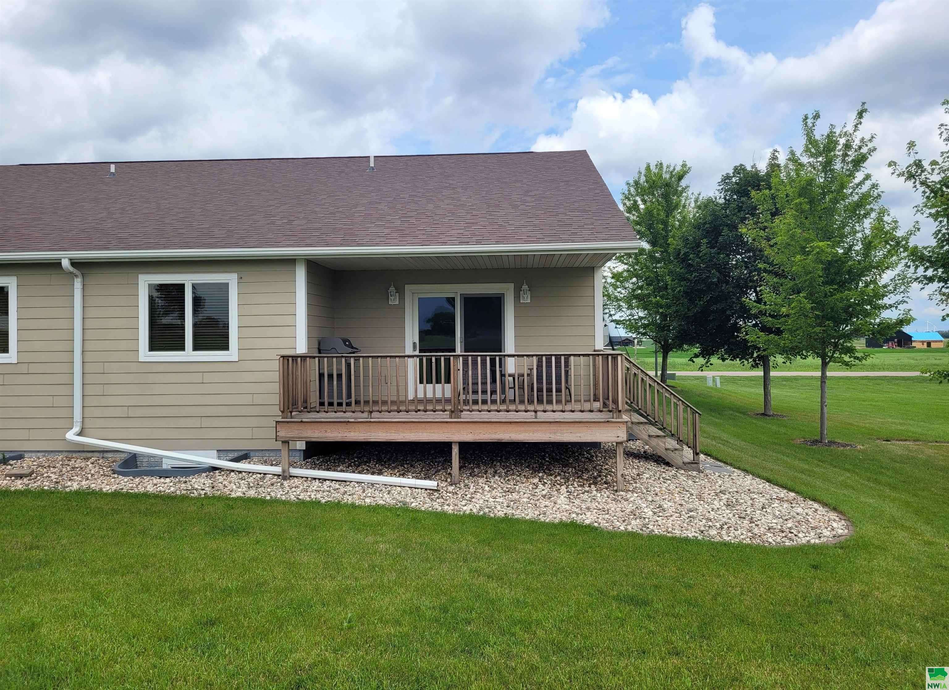 Sanborn, IA 51248,609 B S Western St