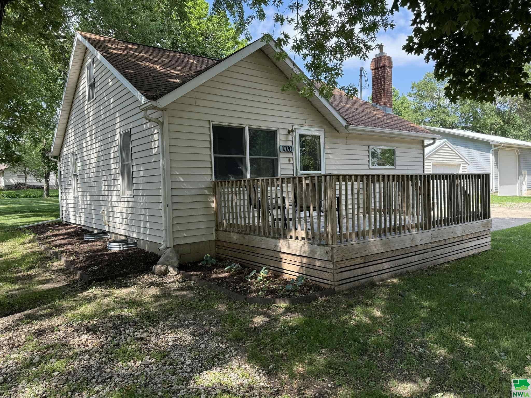 Sibley, IA 51249,1020 9th Street