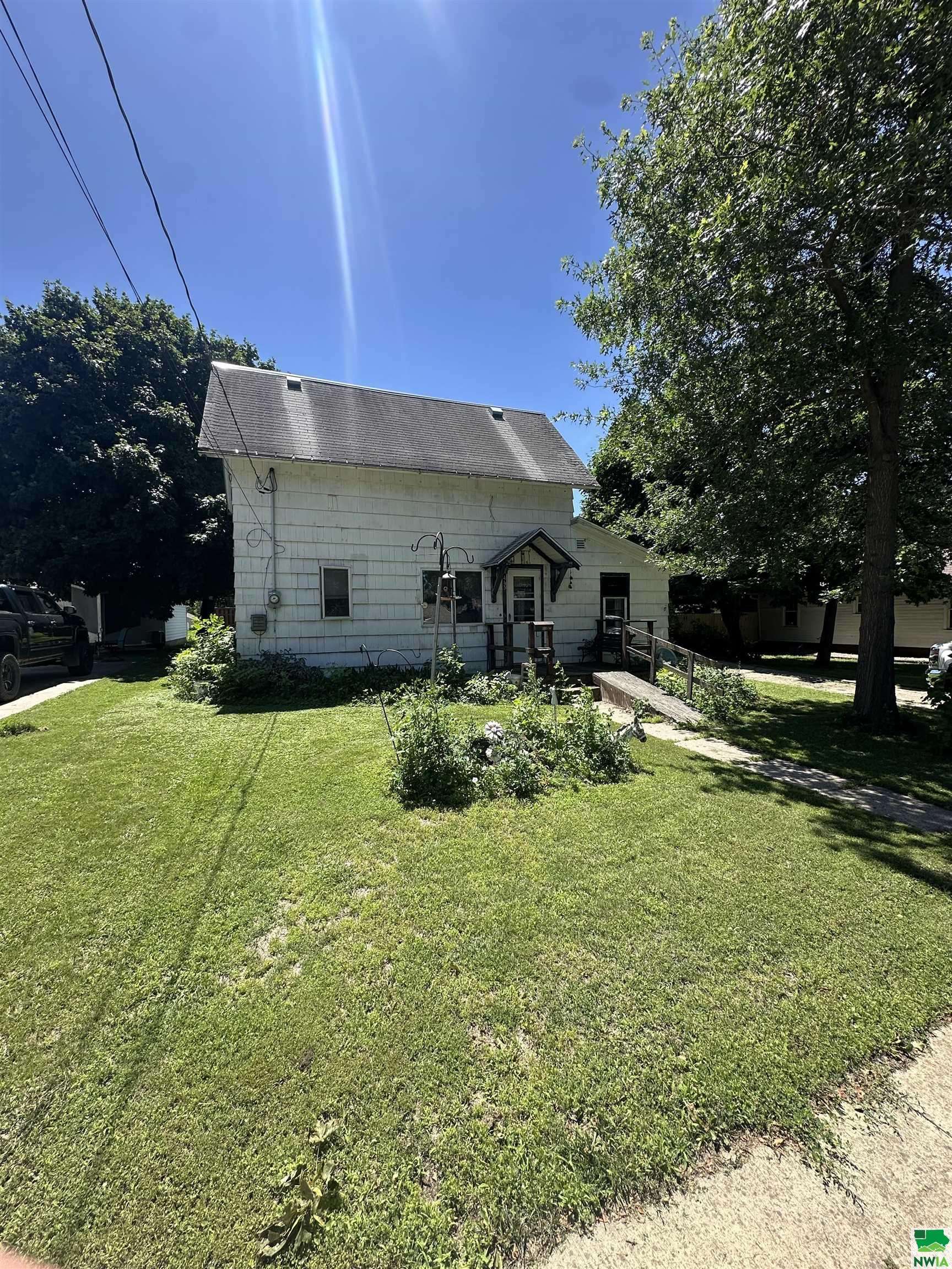 Cherokee, IA 51012,443 Sumner St
