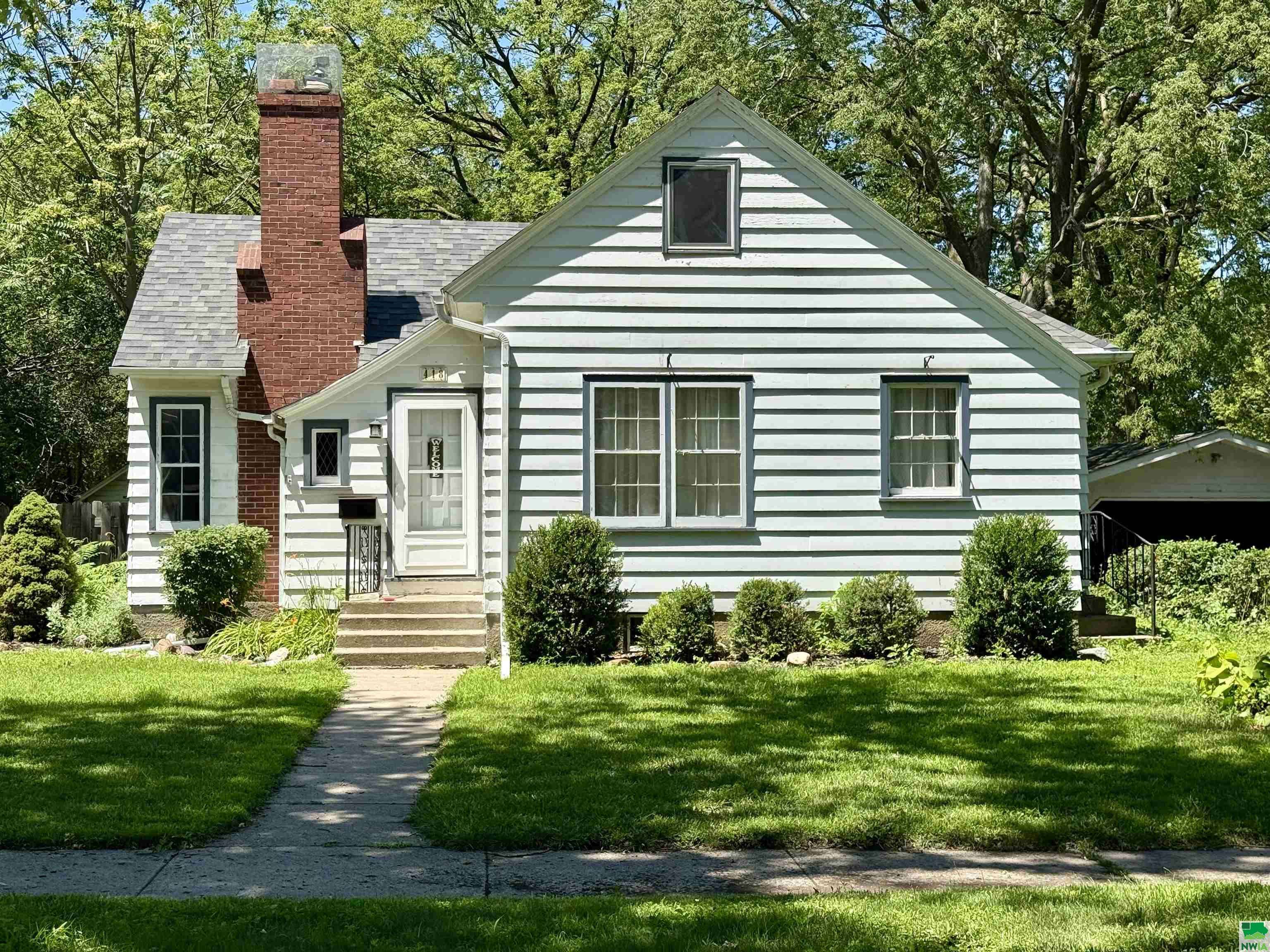 Vermillion, SD 57069,418 N Plum