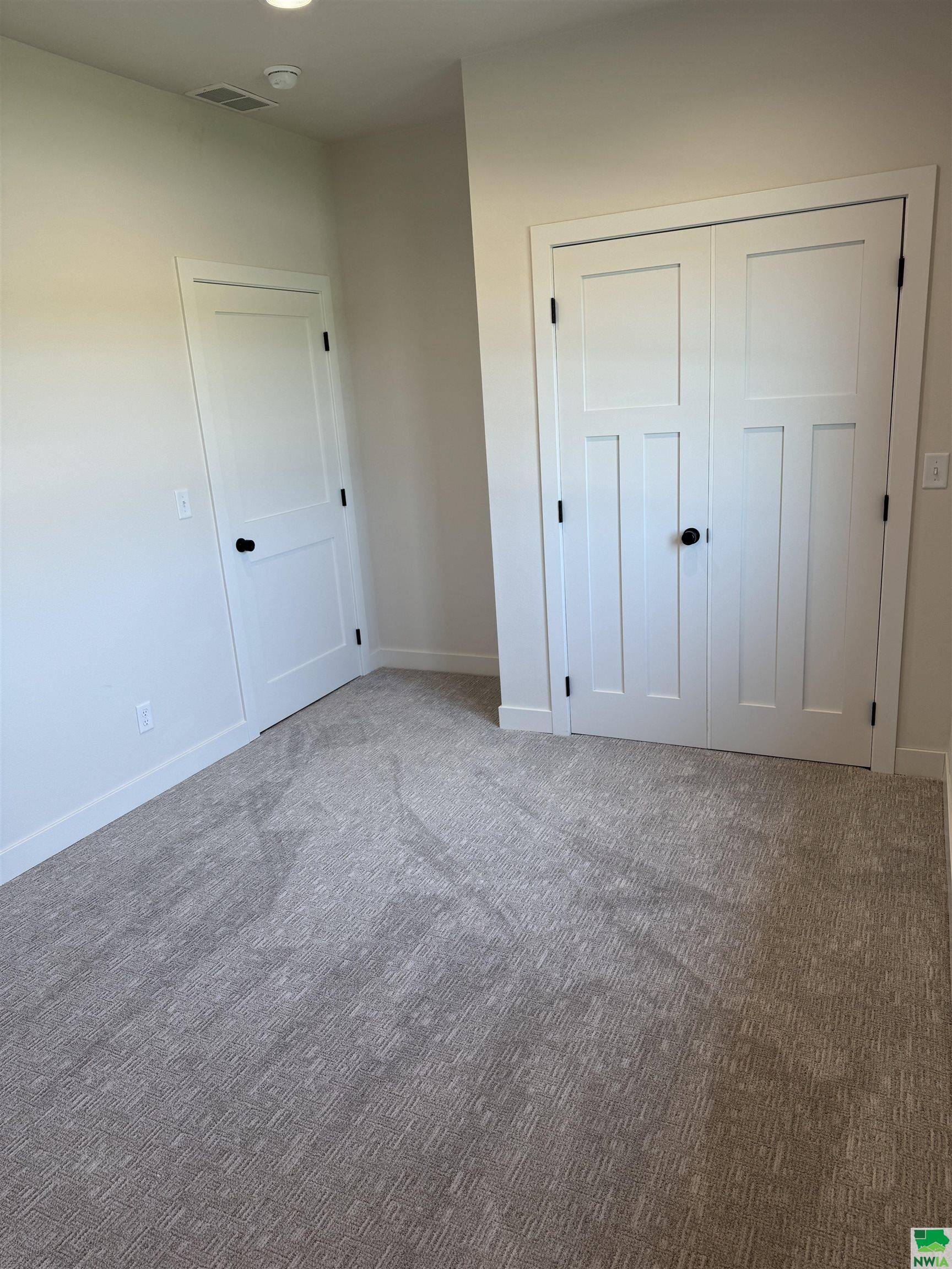 Sioux Center, IA 51250,1558 11TH AVE NE