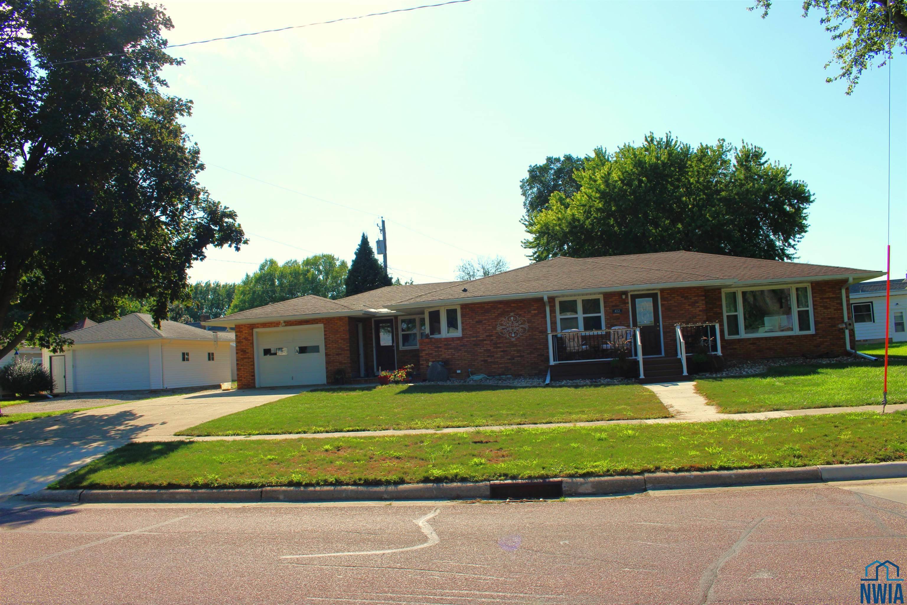 Sheldon, IA 51201,412 Washington Ave