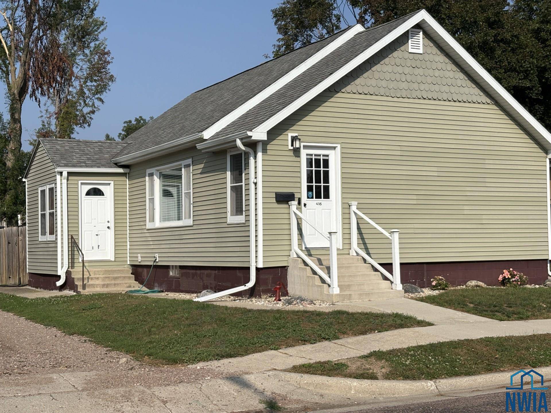 Orange City, IA 51041,416 Boston Ave NE