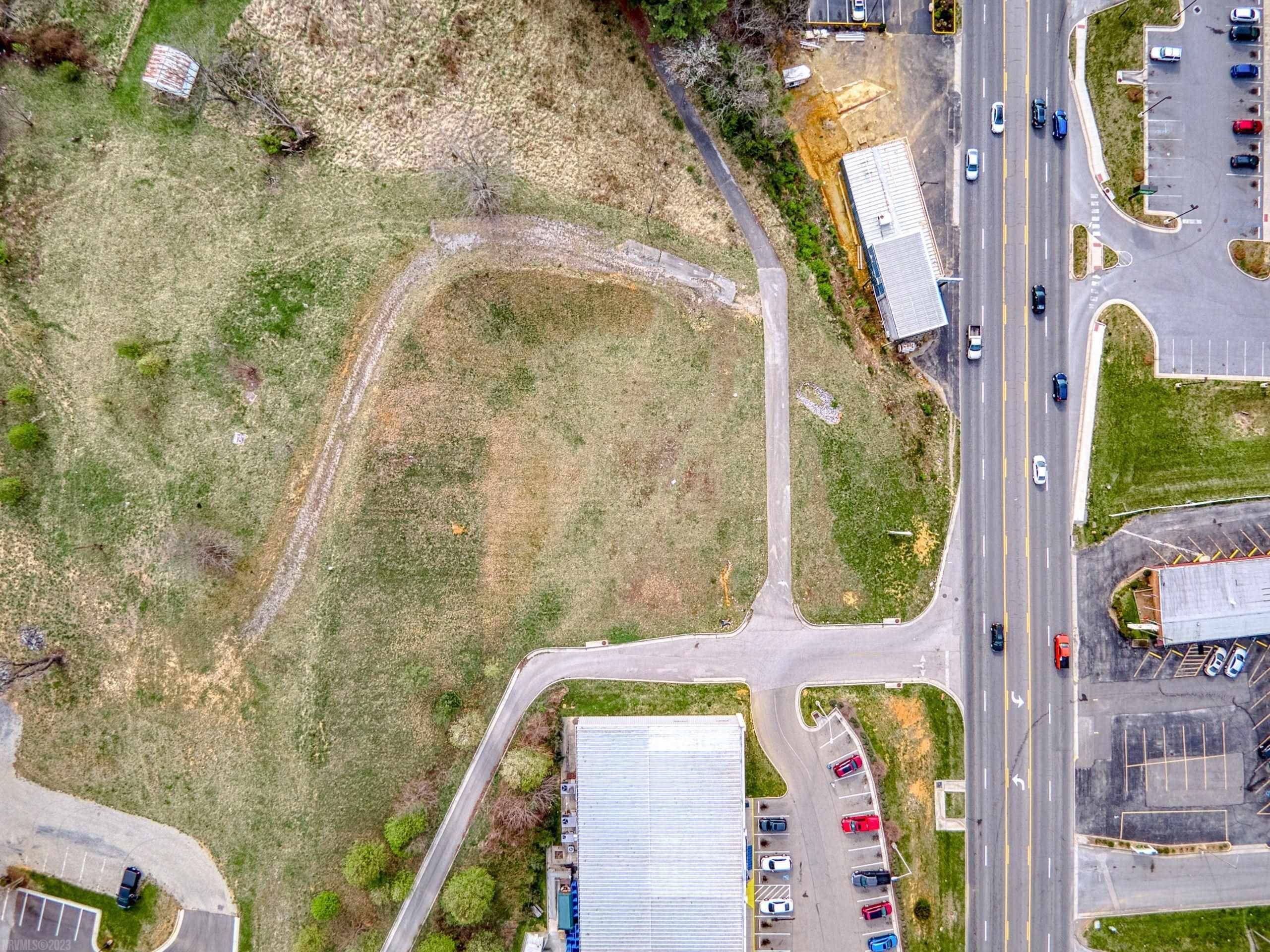 Fairlawn, VA 24141,7493 Lee HWY