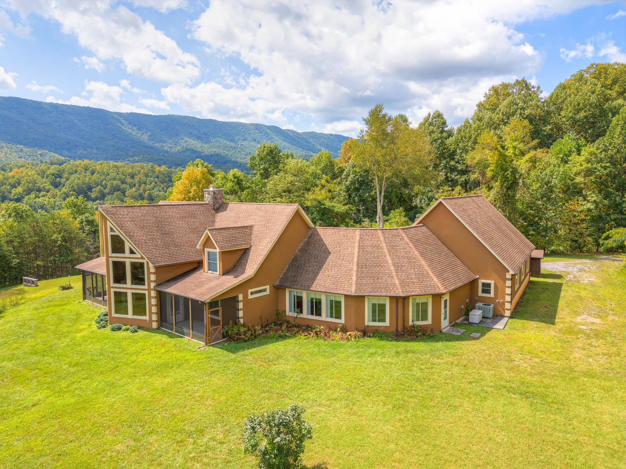 Narrows, VA 24124,1782 WOLF CREEK RD