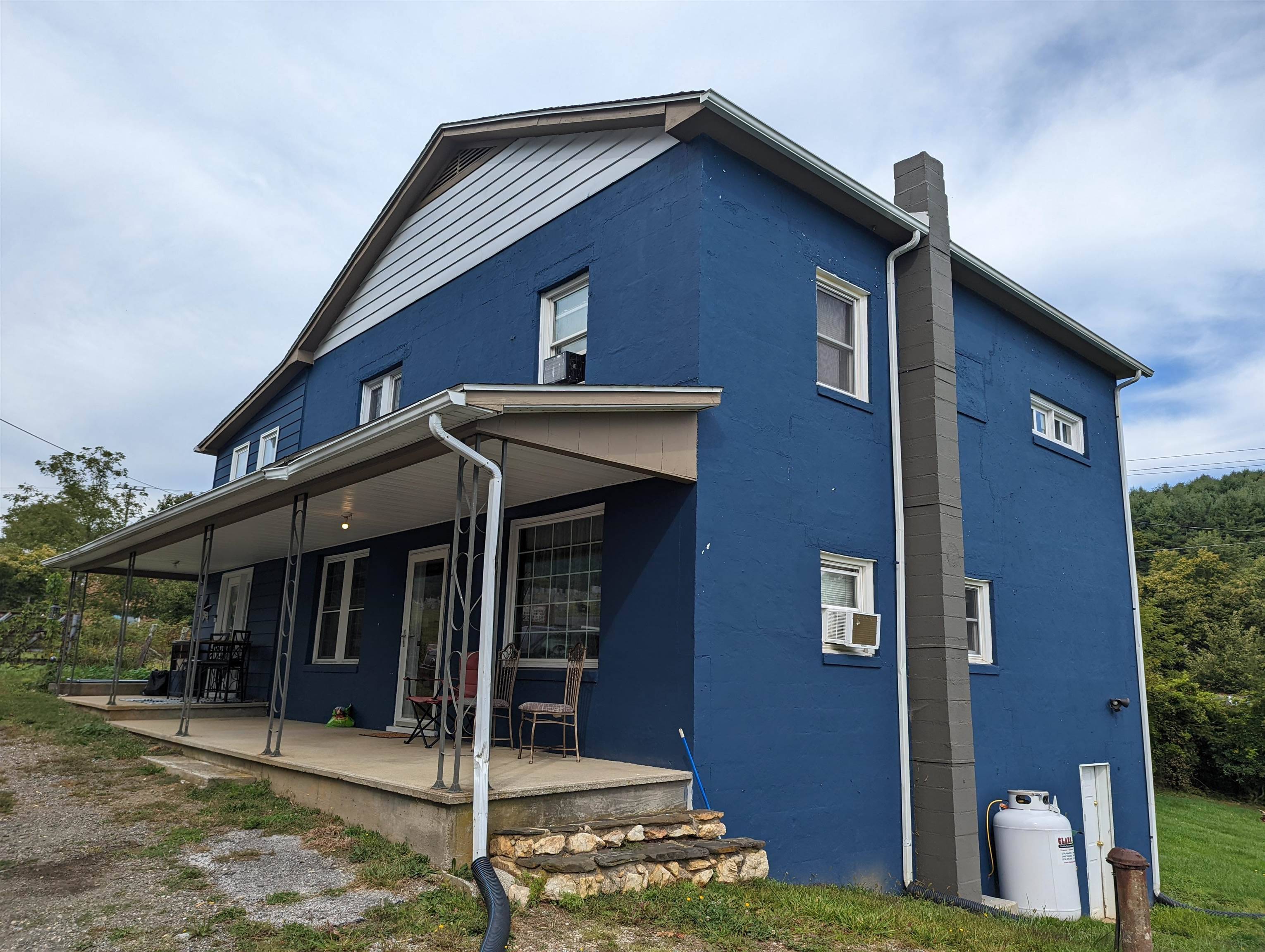 Willis, VA 24380,5656 Floyd Highway S