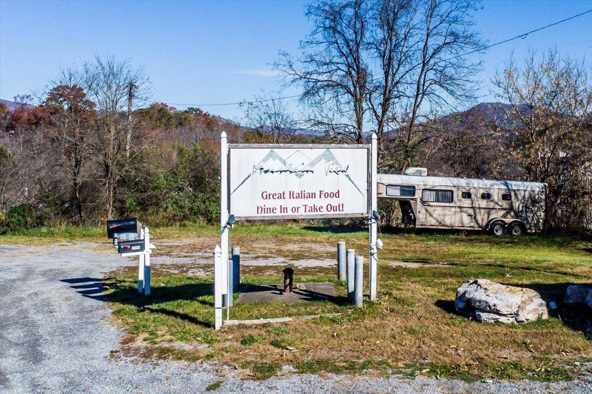 Elliston, VA 24087,3199 NORTHFORK RD