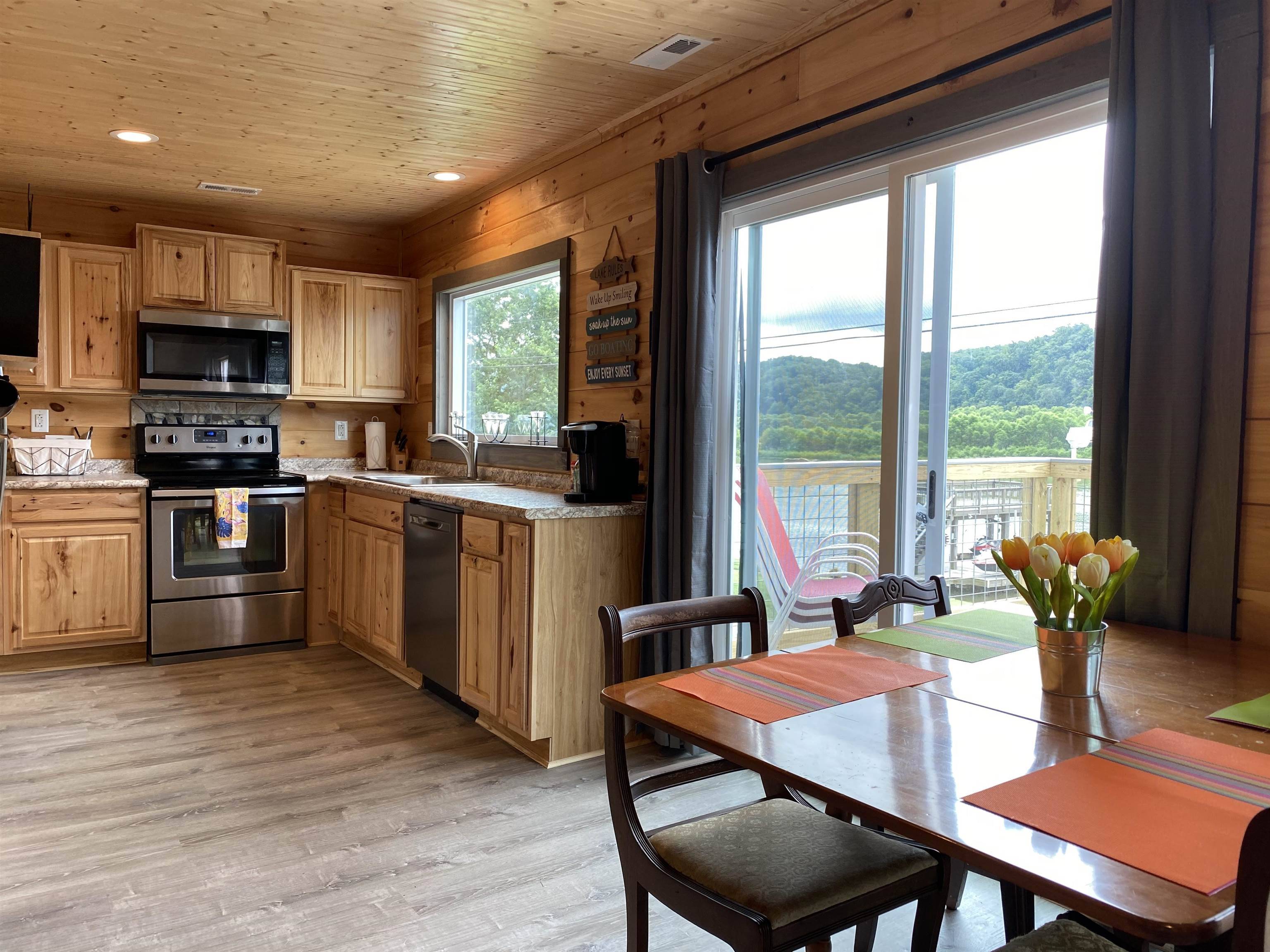 Draper, VA 24324,4241 LITTLE WYTHEVILLE RD