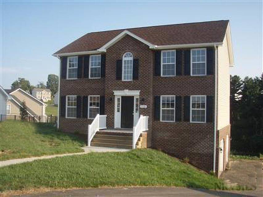 Christiansburg, VA 24073,150 Windsor DR