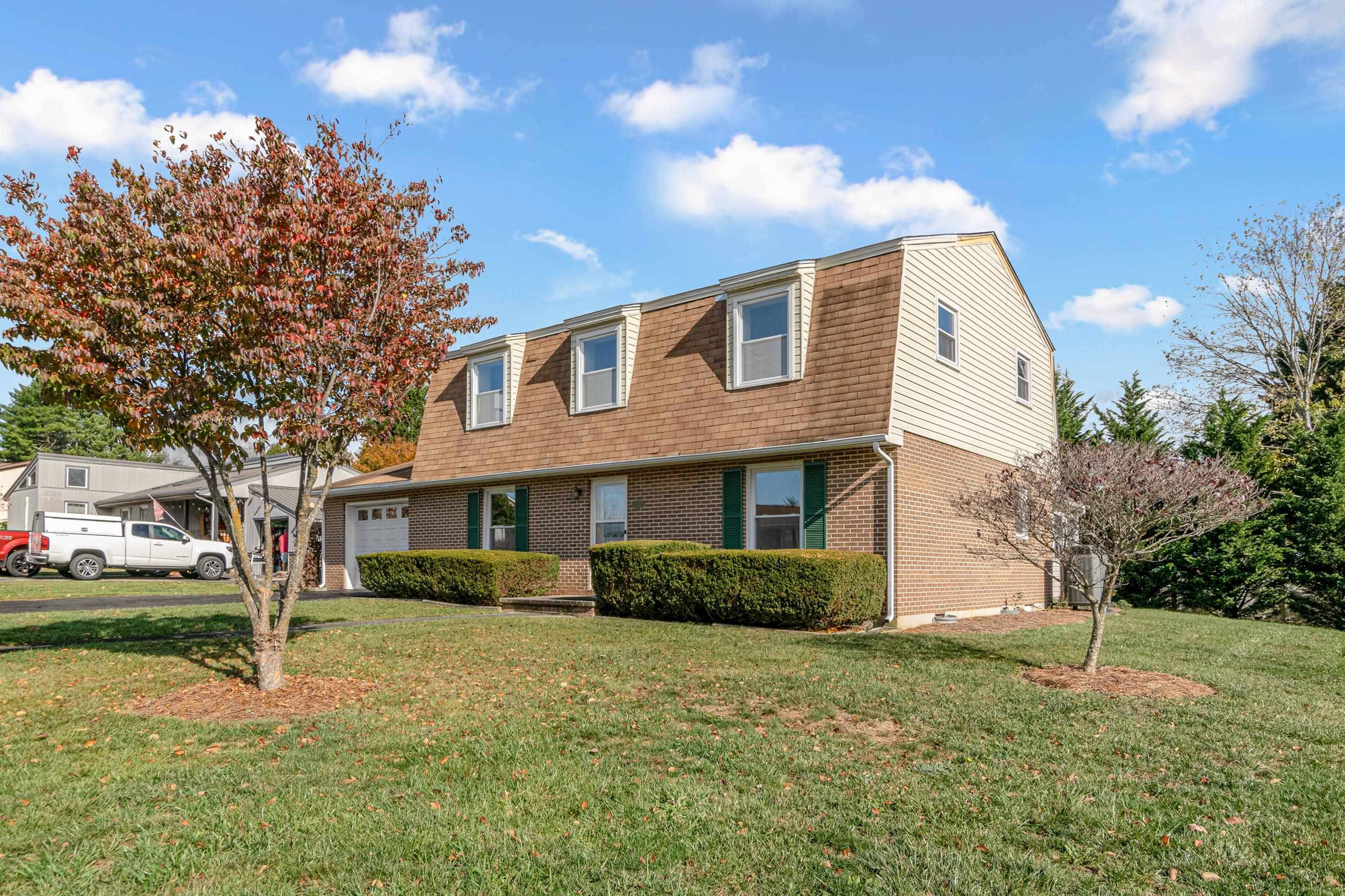 Wytheville, VA 24382,1230 Crest View DR