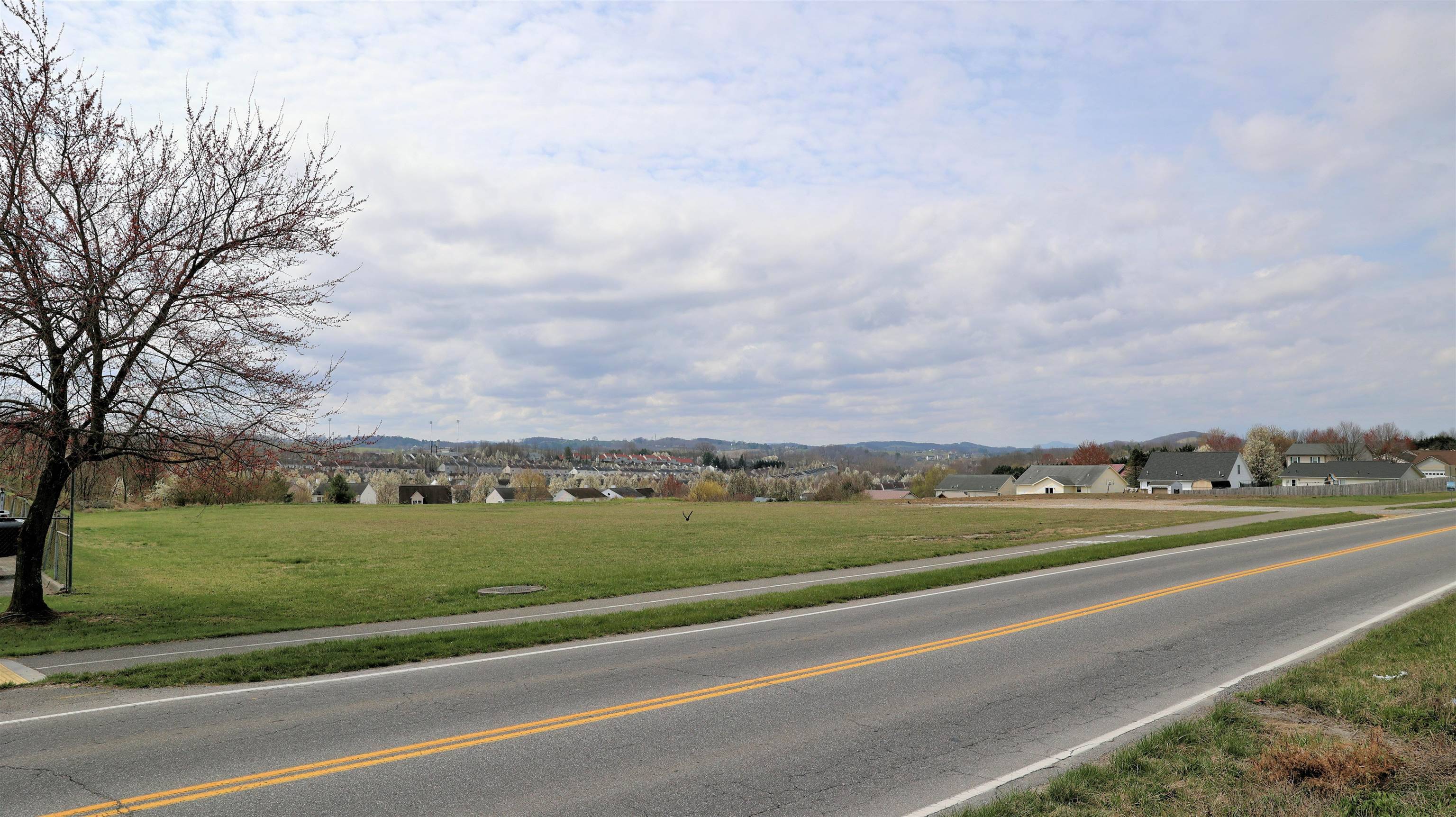Christiansburg, VA 24073,140 CAMBRIA Street NW