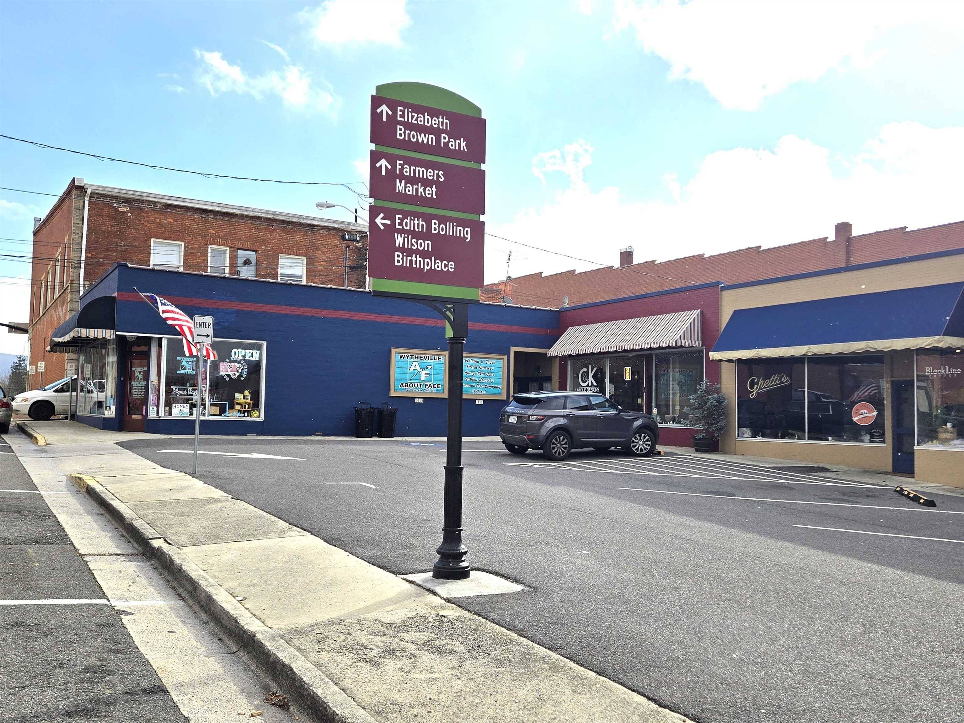 Wytheville, VA 24382,175 Tazewell ST