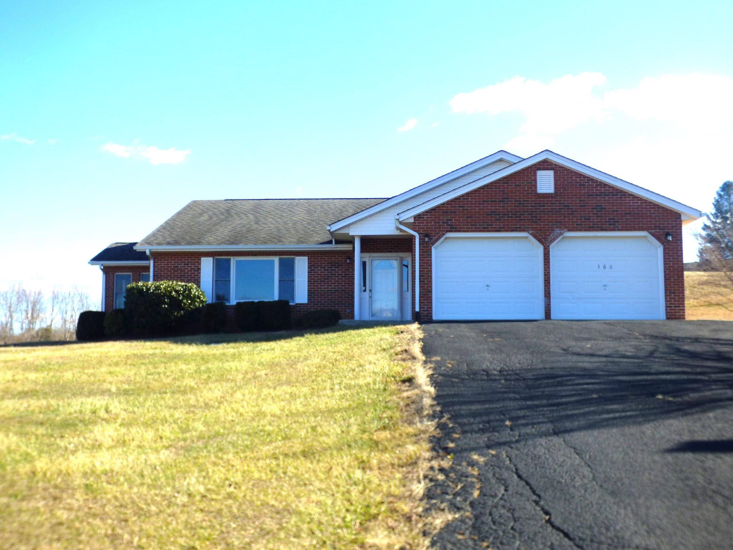 Wytheville, VA 24382,360 Asbury LN
