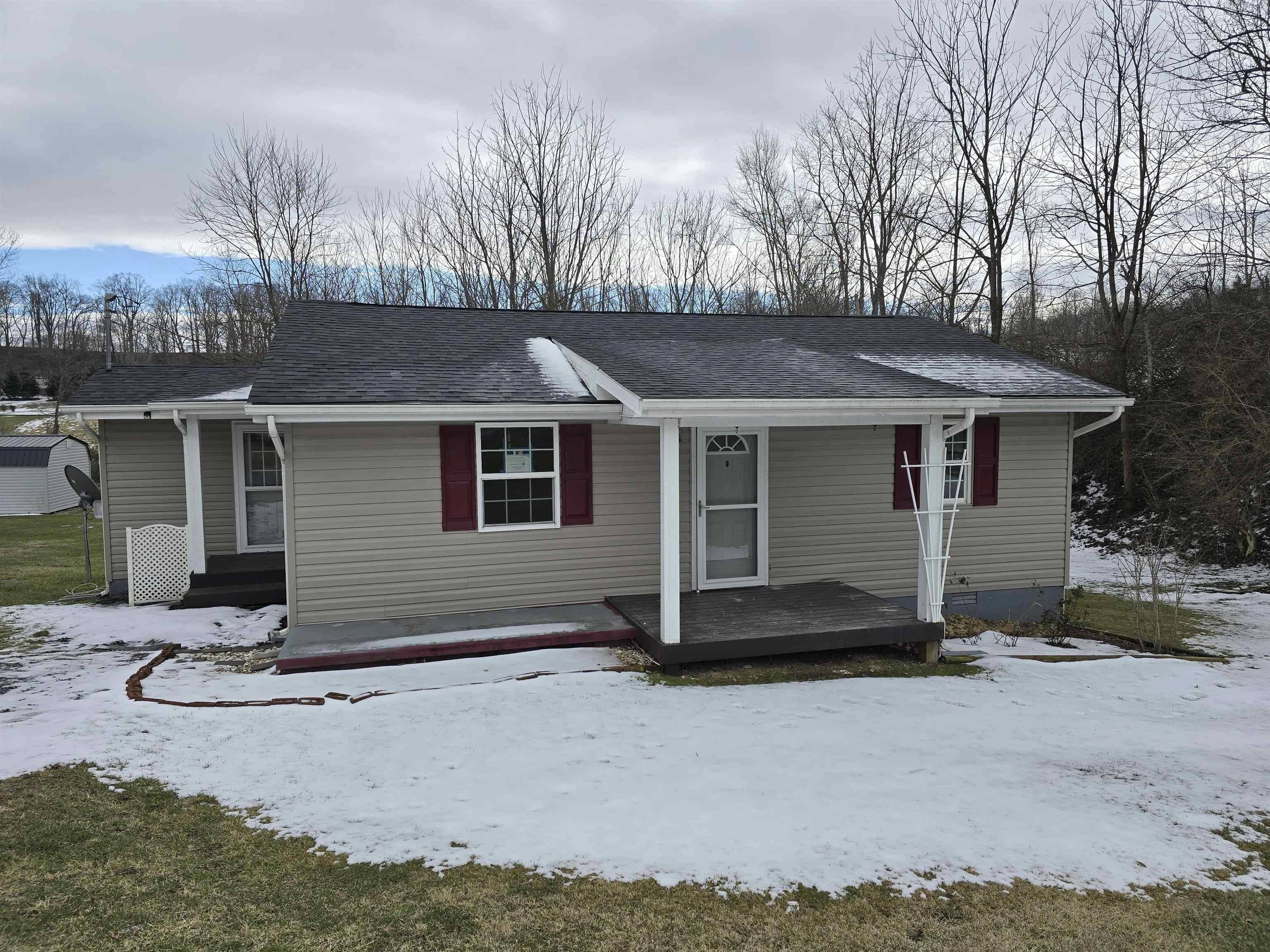 Draper, VA 24324,3012 HONAKER RD