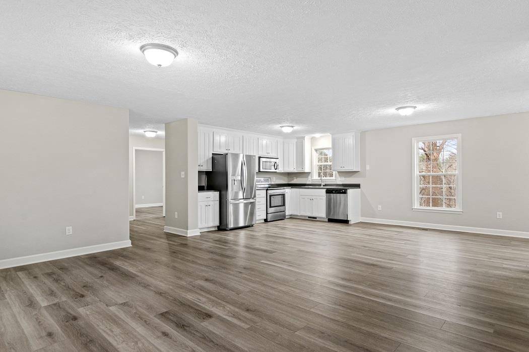 Radford, VA 24141,6380 Owens RD