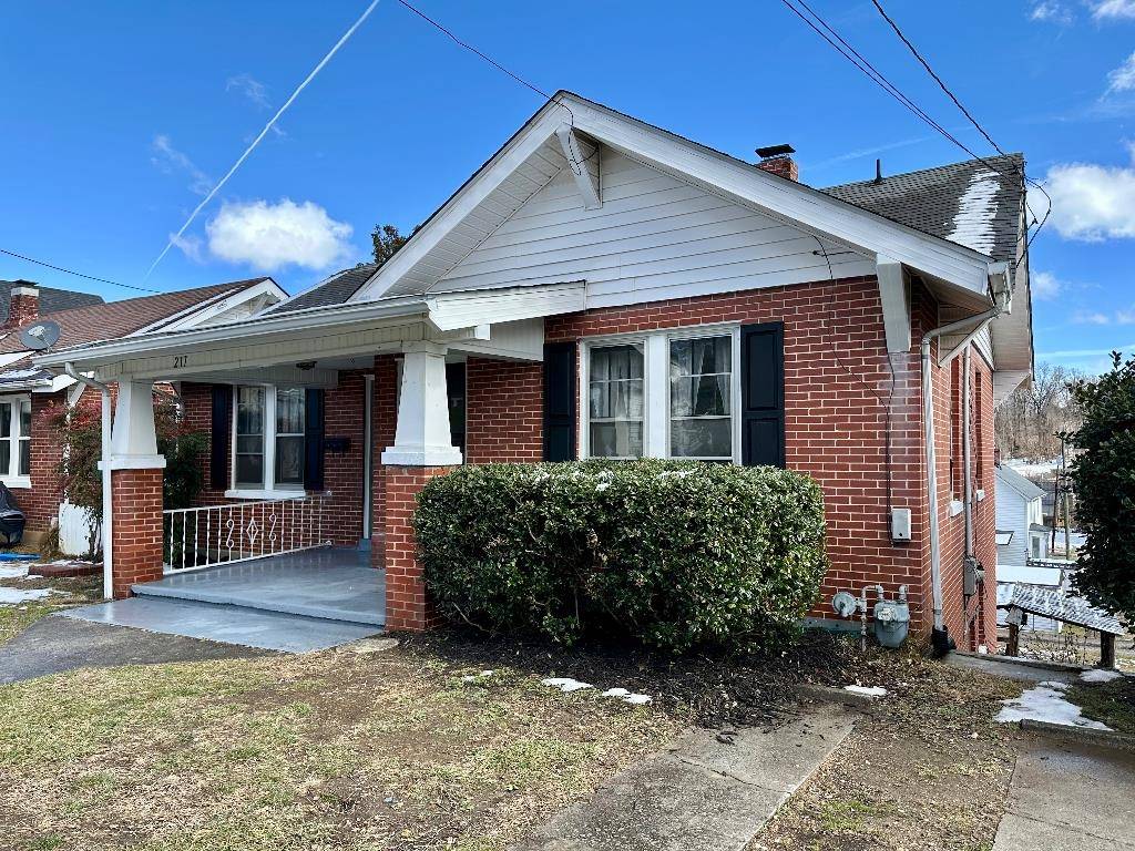 Pulaski, VA 24301,217 LAGRANGE ST
