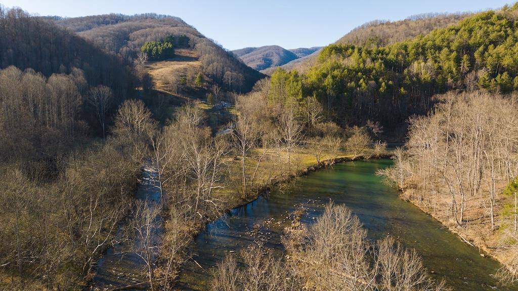 Saltville, VA 24370,5461 Tumbling Creek RD